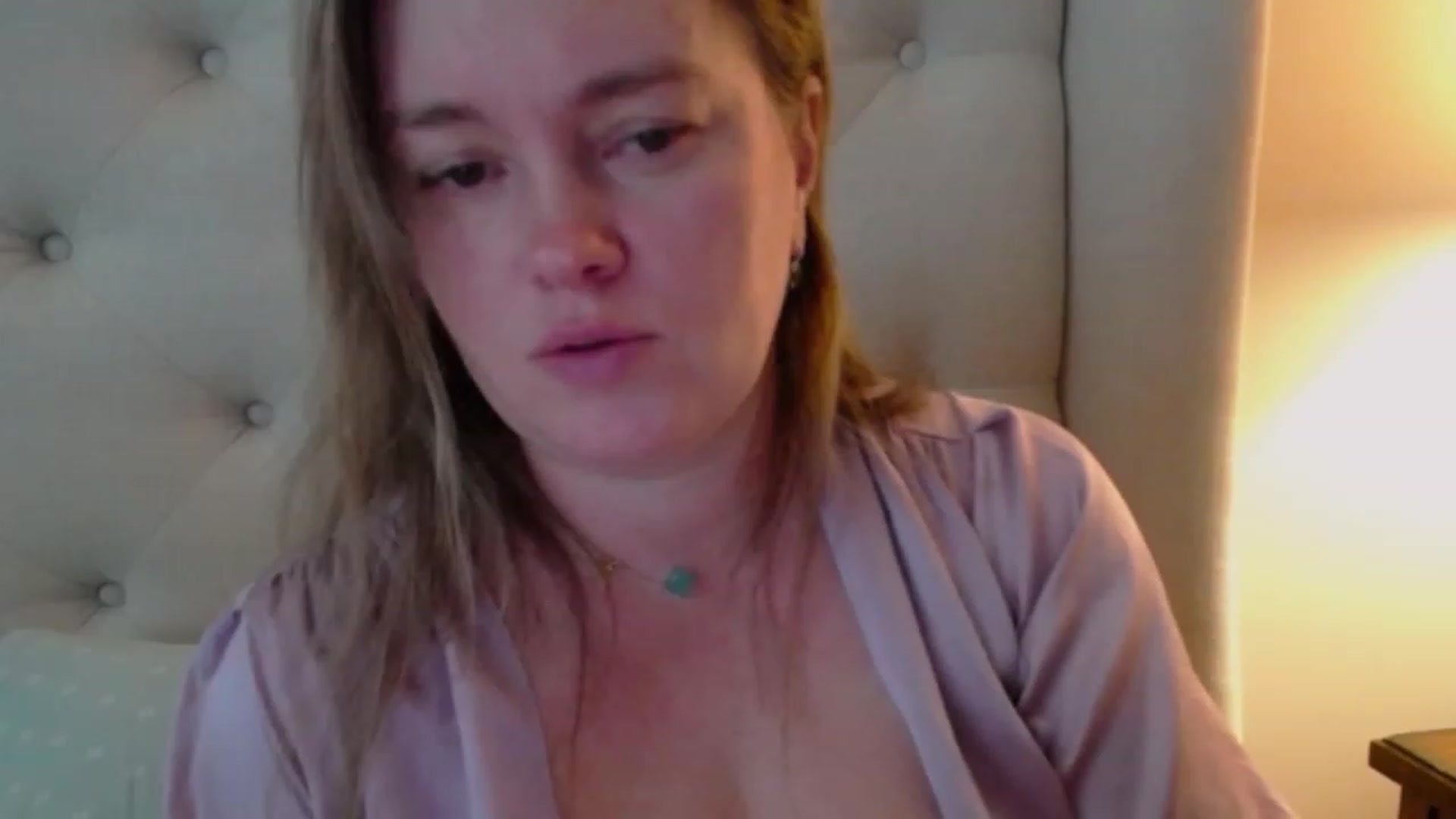 Gallery image thumbnail from J0llye's myfreecams stream on, 11/17/2023, 17:29 image 12 of 20