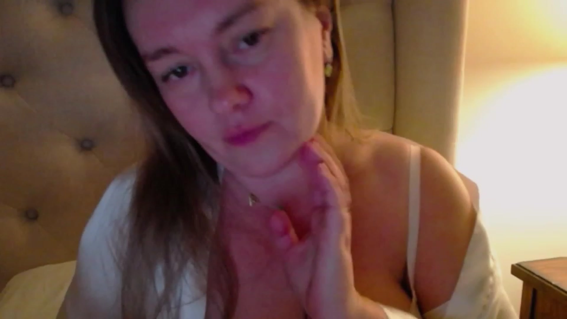 Gallery image thumbnail from J0llye's myfreecams stream on, 11/22/2023, 04:53 image 11 of 20