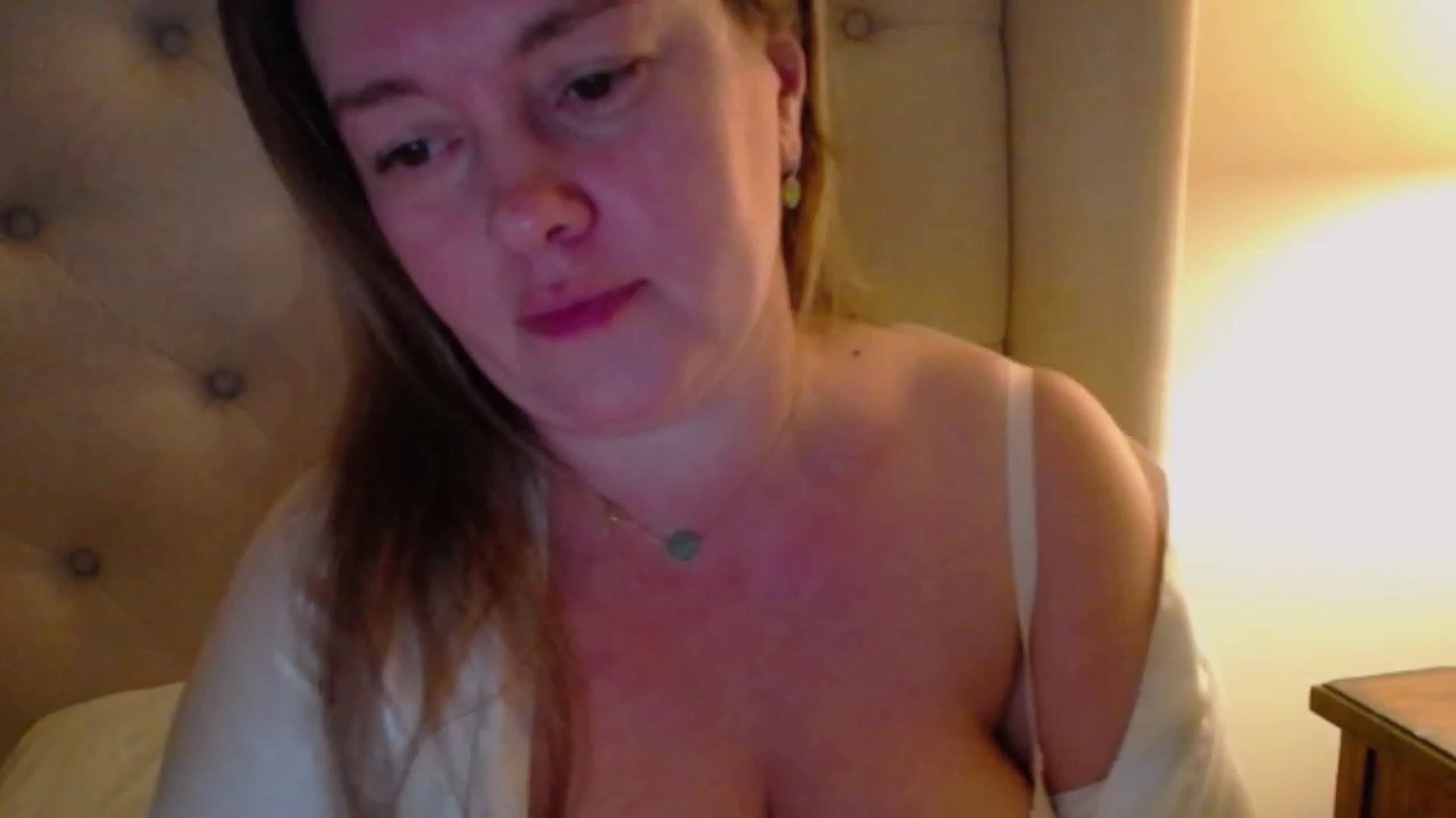 Gallery image thumbnail from J0llye's myfreecams stream on, 11/22/2023, 04:53 image 1 of 20