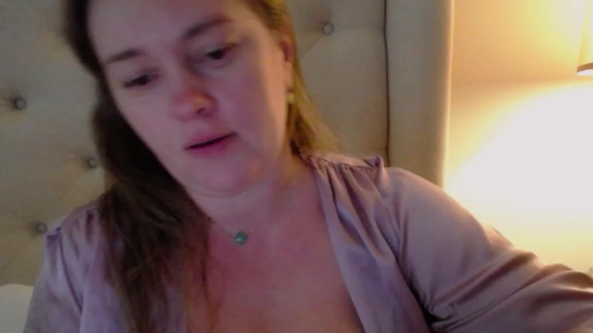 Gallery image thumbnail from J0llye's myfreecams stream on, 11/22/2023, 20:40 image 7 of 20