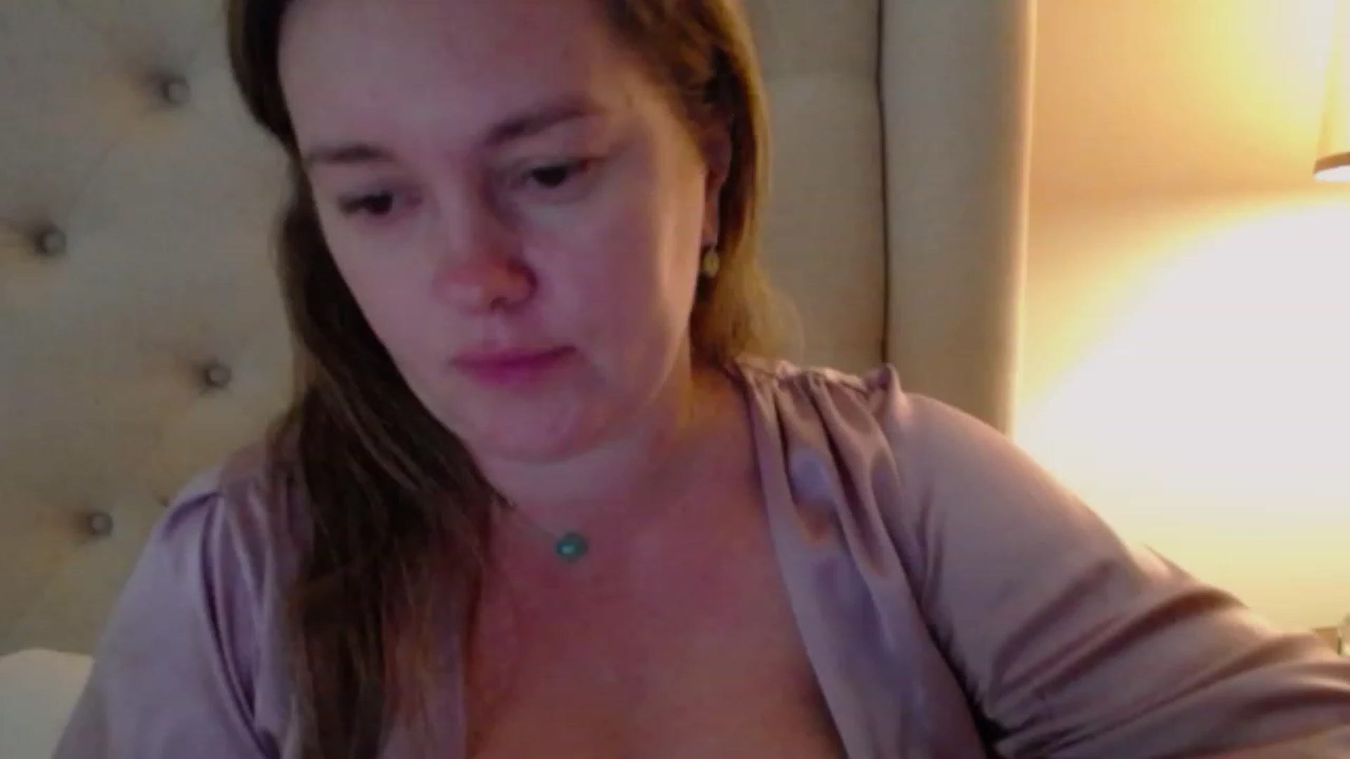 Gallery image thumbnail from J0llye's myfreecams stream on, 11/22/2023, 20:40 image 6 of 20