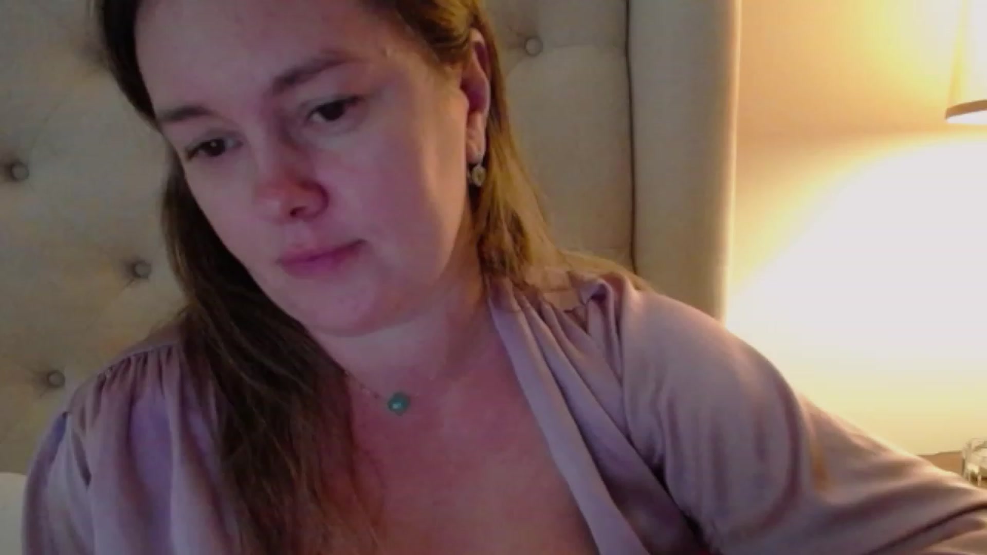Gallery image thumbnail from J0llye's myfreecams stream on, 11/22/2023, 20:40 image 13 of 20
