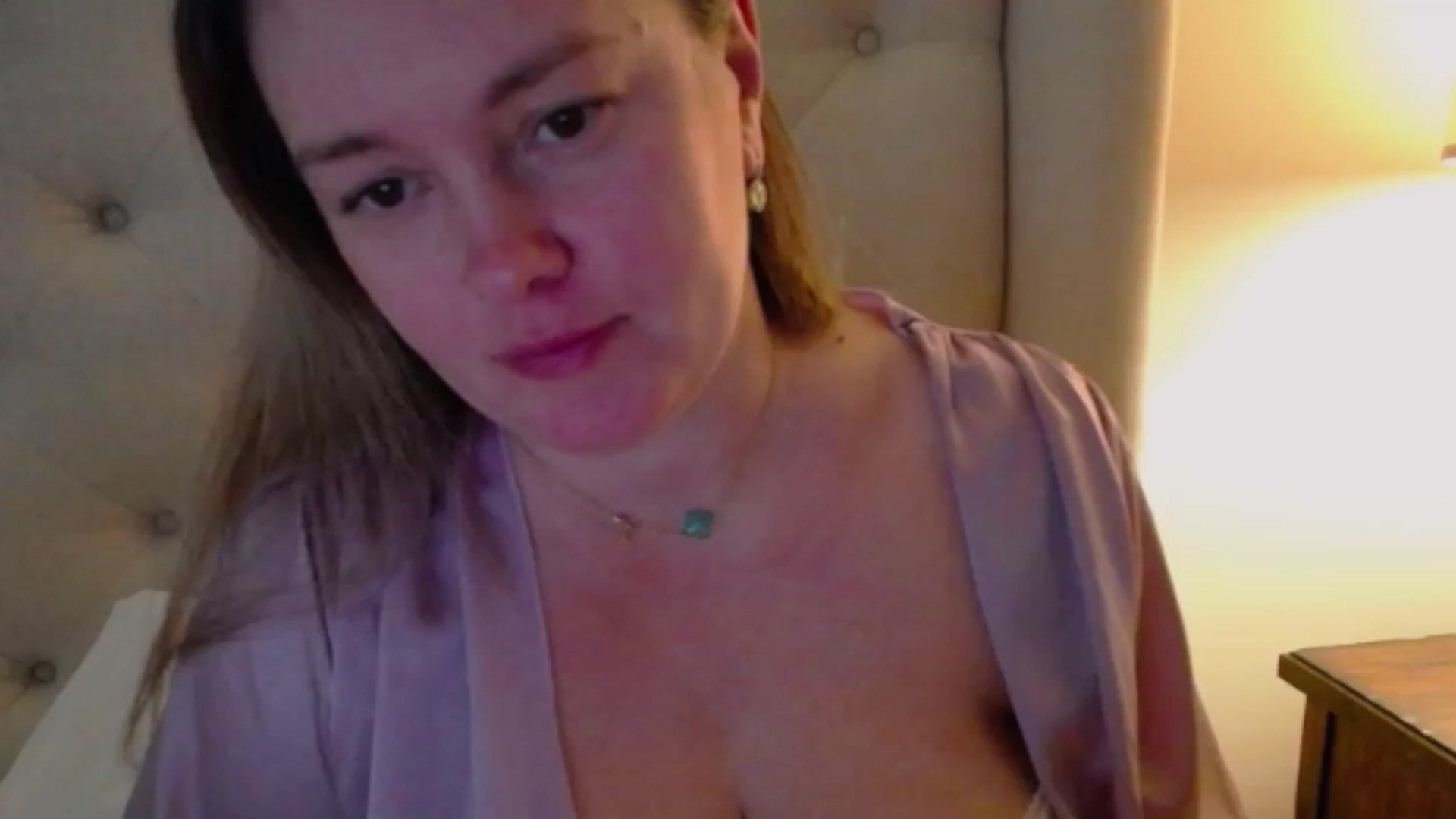 Gallery image thumbnail from J0llye's myfreecams stream on, 11/25/2023, 21:03 image 2 of 20