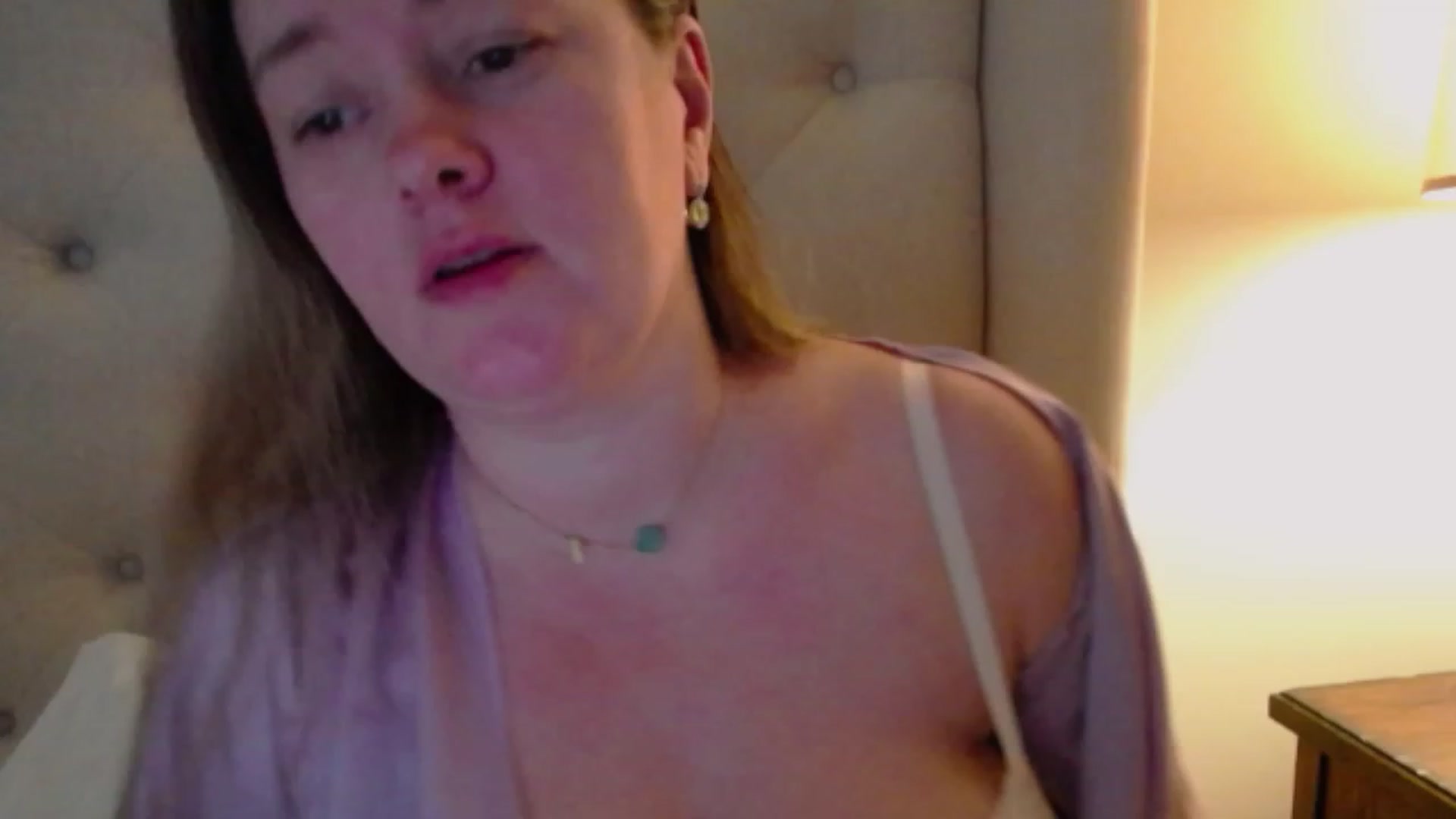 Gallery image thumbnail from J0llye's myfreecams stream on, 11/25/2023, 21:03 image 14 of 20