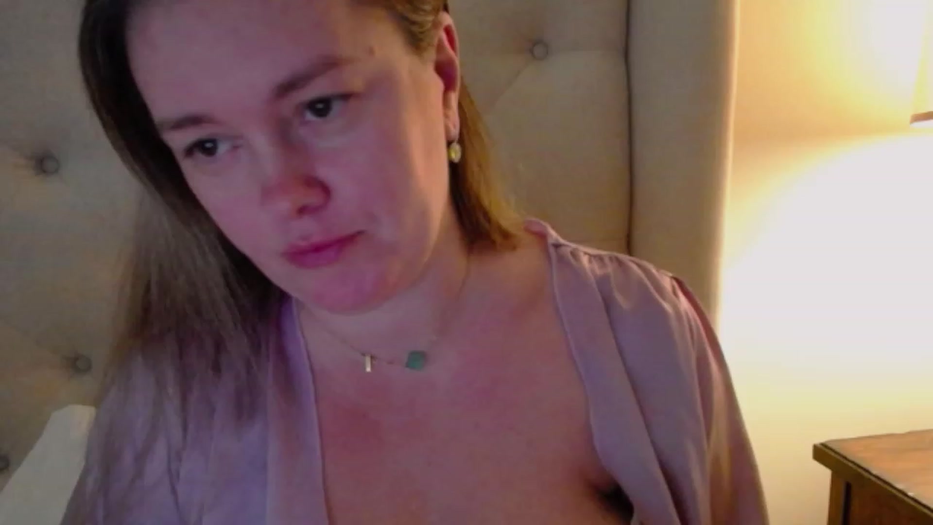 Gallery image thumbnail from J0llye's myfreecams stream on, 11/25/2023, 21:03 image 13 of 20