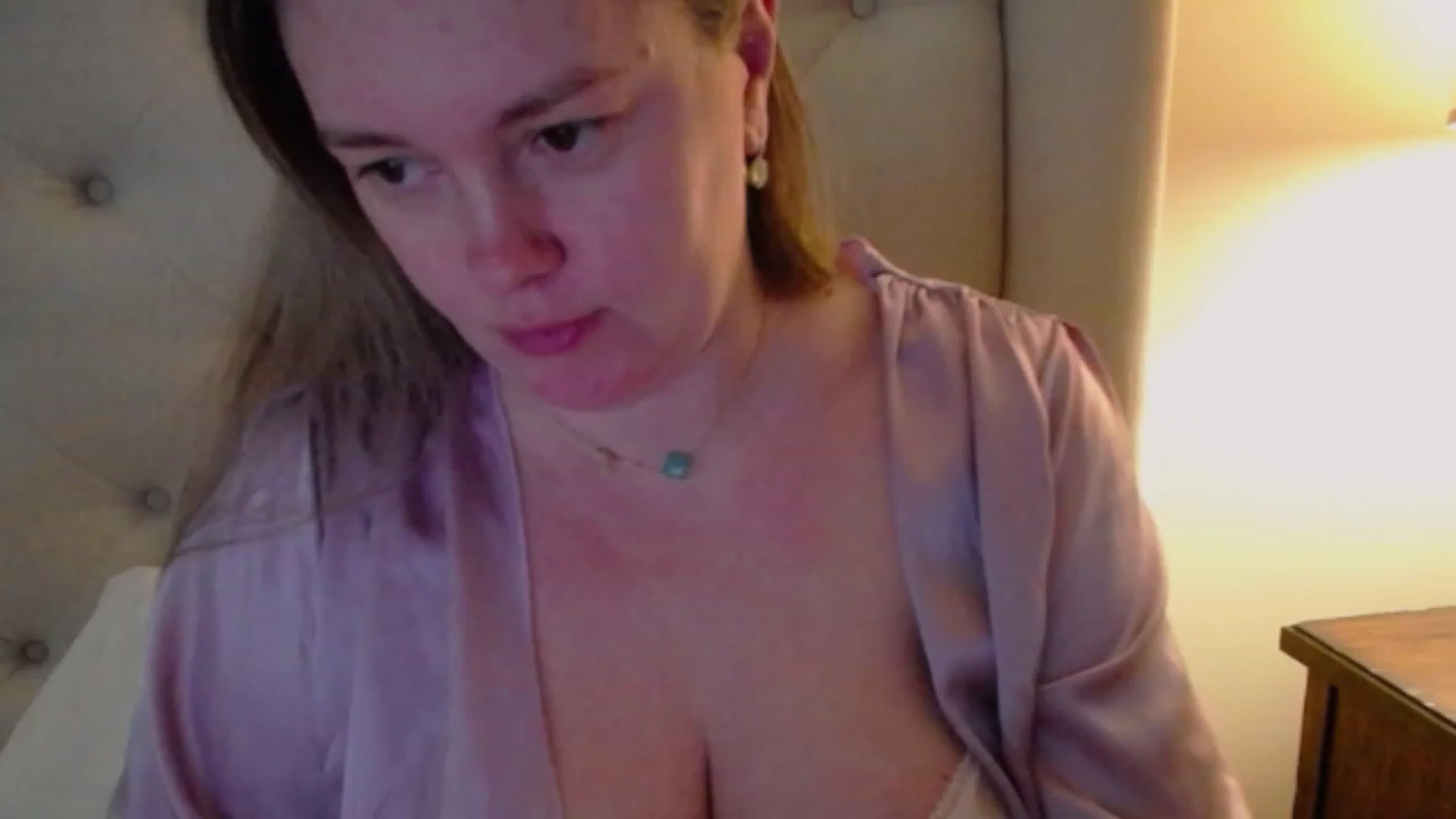 Gallery image thumbnail from J0llye's myfreecams stream on, 11/25/2023, 21:03 image 4 of 20