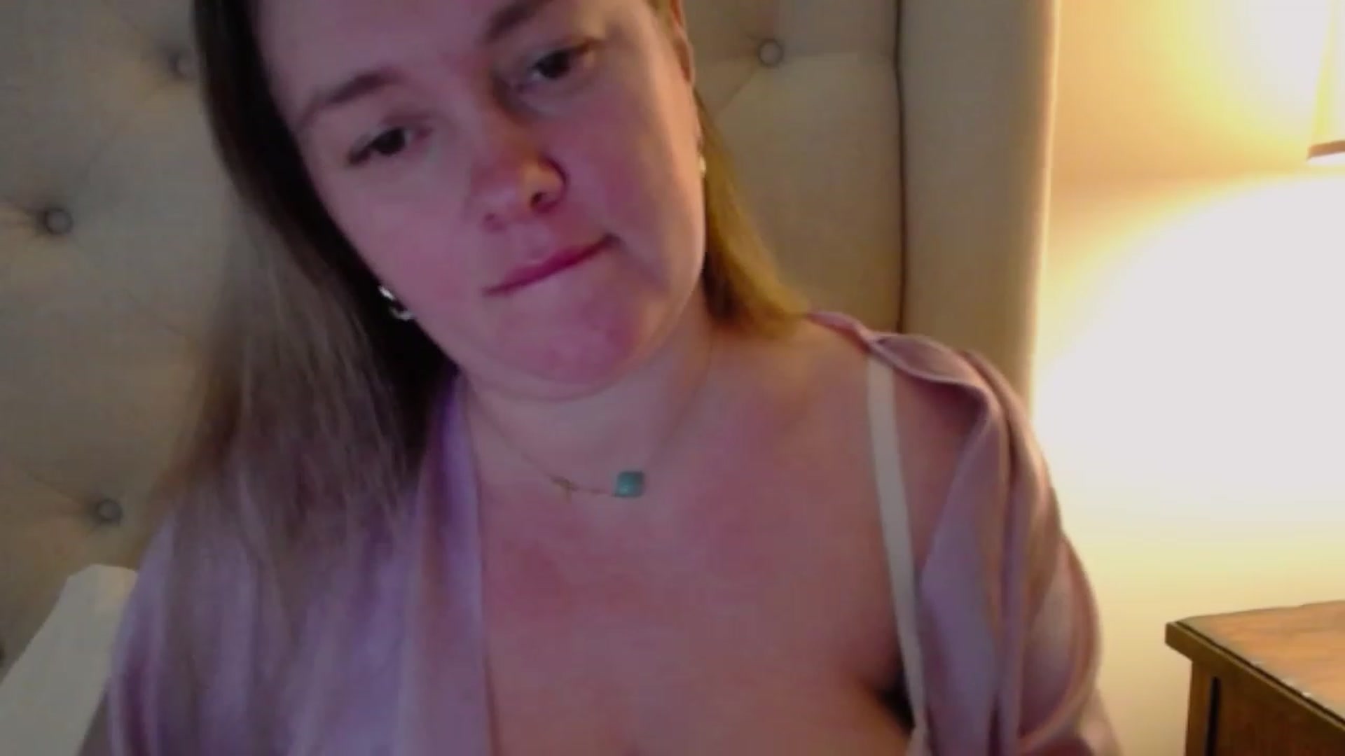 Gallery image thumbnail from J0llye's myfreecams stream on, 11/25/2023, 21:03 image 20 of 20