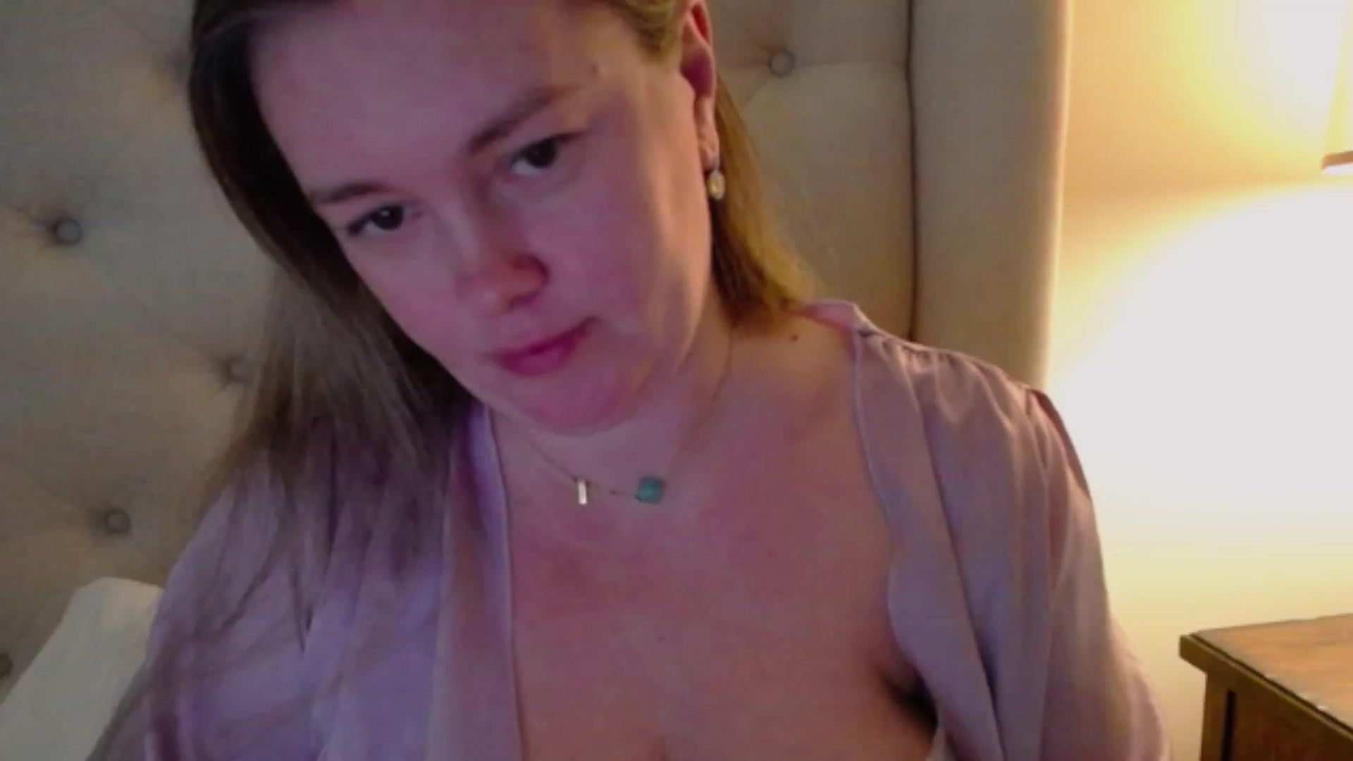 Gallery image thumbnail from J0llye's myfreecams stream on, 11/25/2023, 21:03 image 12 of 20