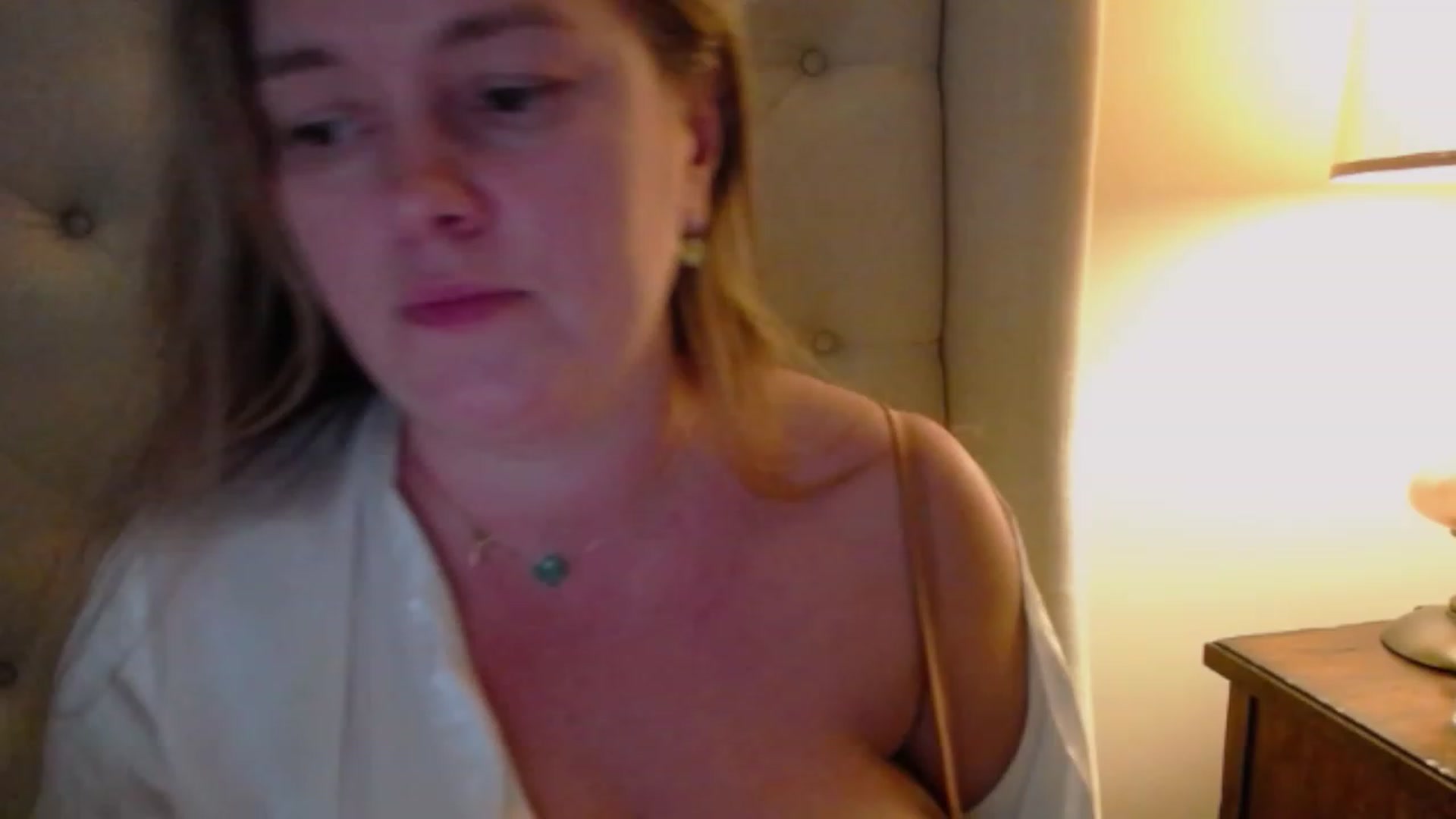Gallery image thumbnail from J0llye's myfreecams stream on, 11/30/2023, 20:27 image 14 of 20
