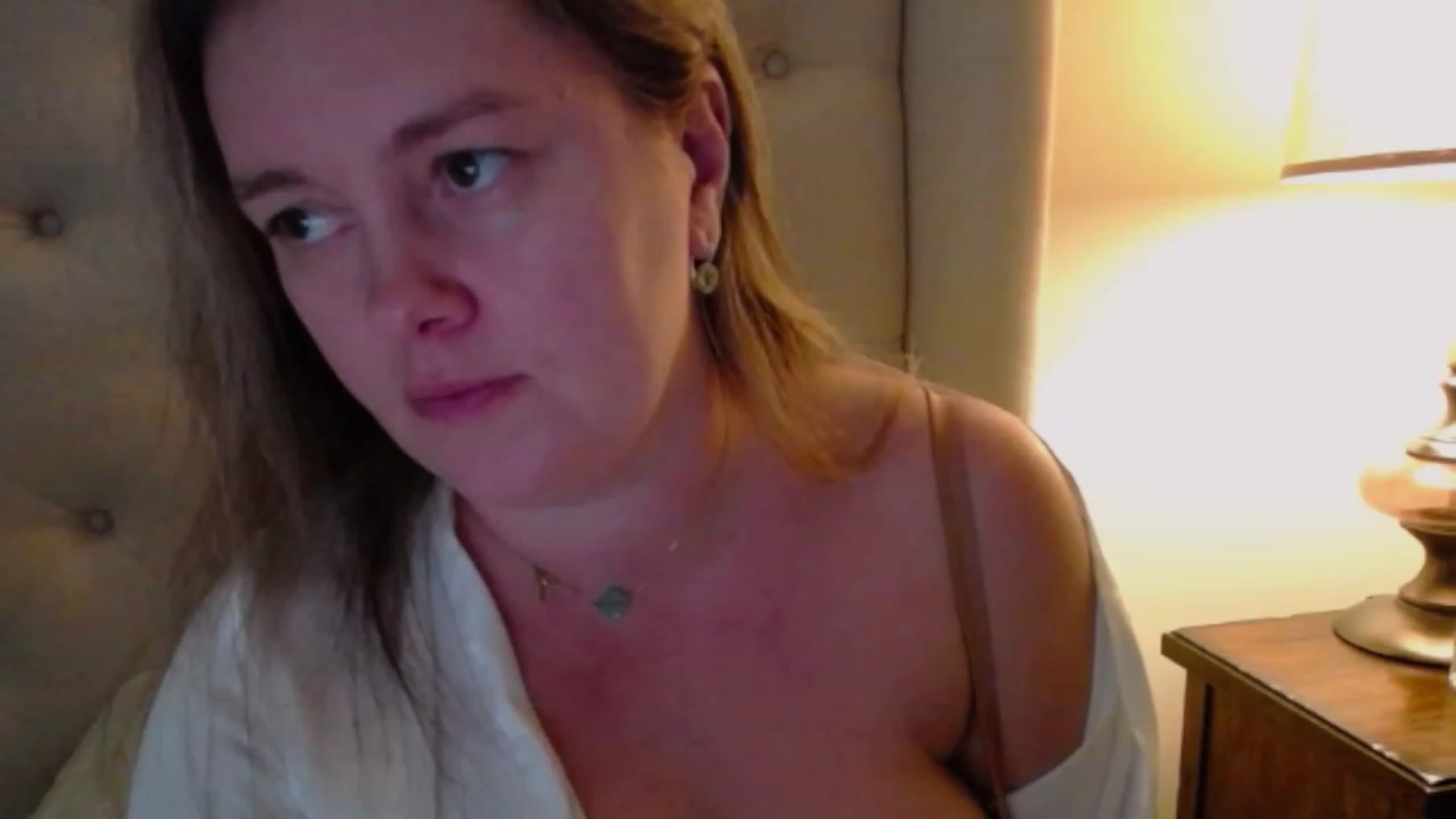 Gallery image thumbnail from J0llye's myfreecams stream on, 11/30/2023, 20:27 image 4 of 20