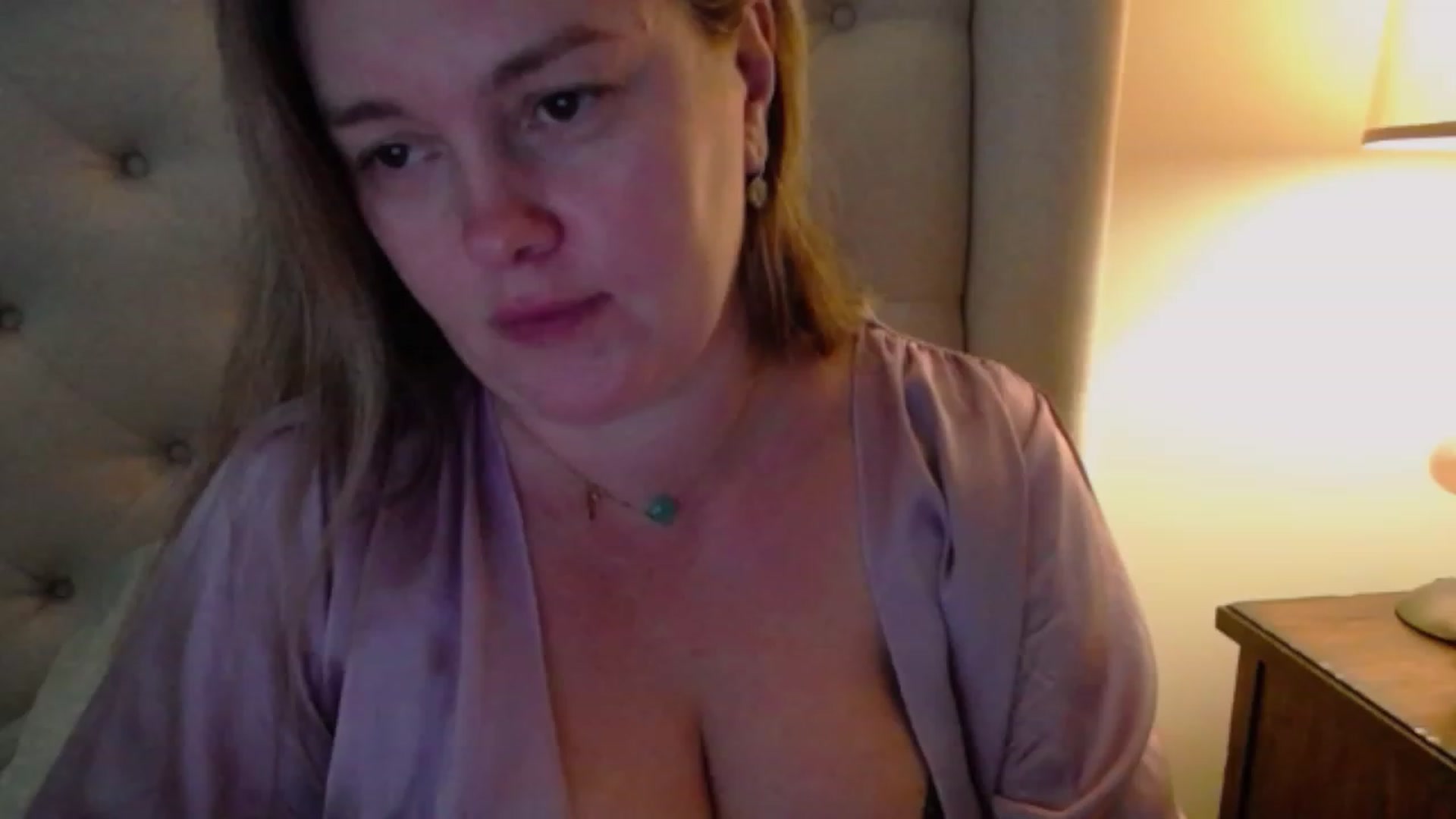 Gallery image thumbnail from J0llye's myfreecams stream on, 12/01/2023, 19:44 image 12 of 20