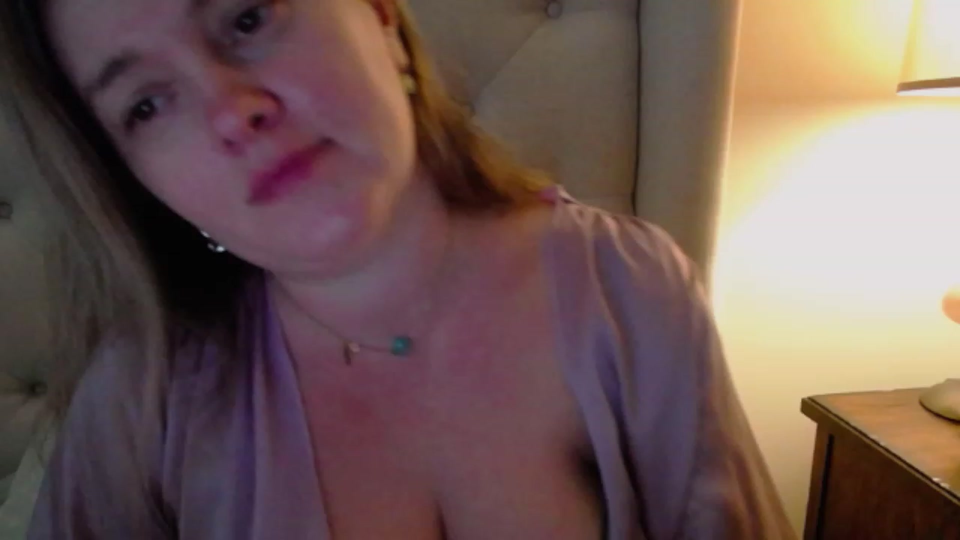 Gallery image thumbnail from J0llye's myfreecams stream on, 12/01/2023, 19:44 image 6 of 20