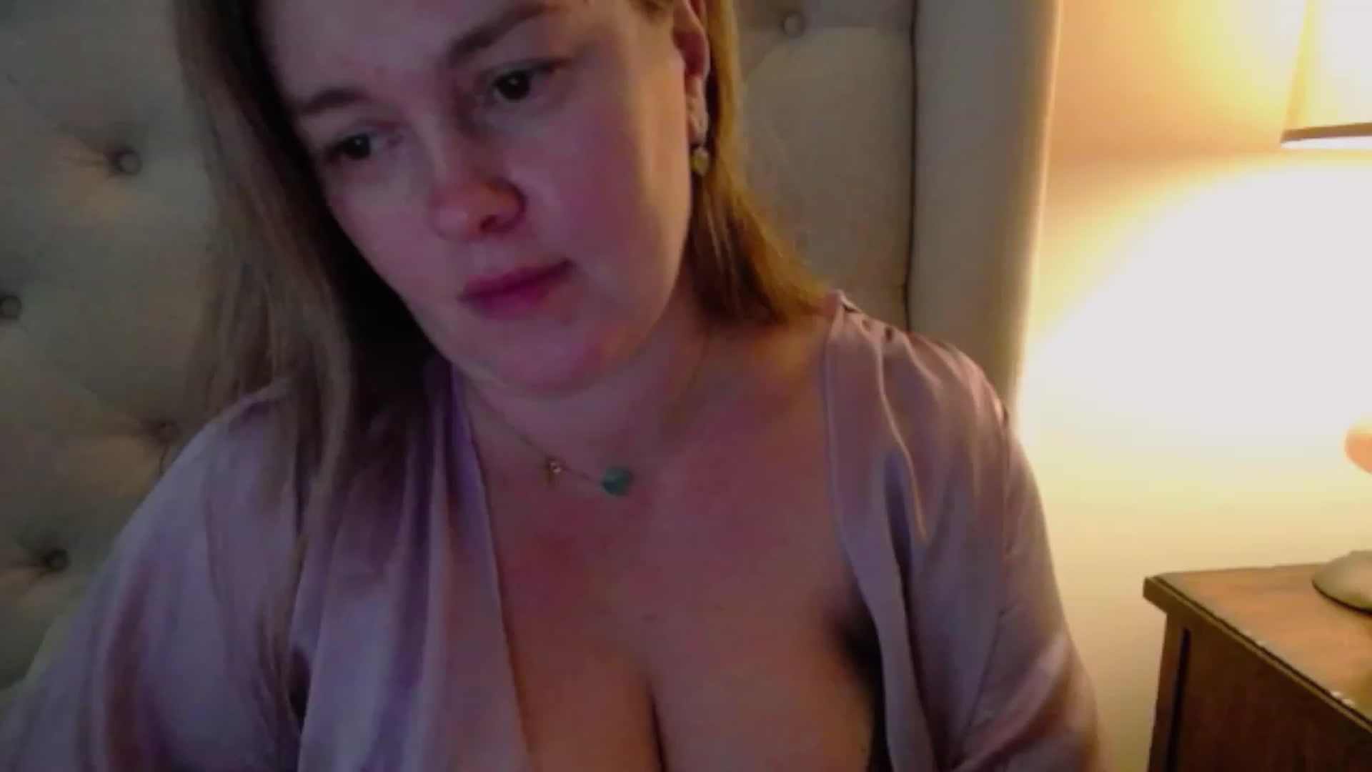 Gallery image thumbnail from J0llye's myfreecams stream on, 12/01/2023, 19:44 image 5 of 20