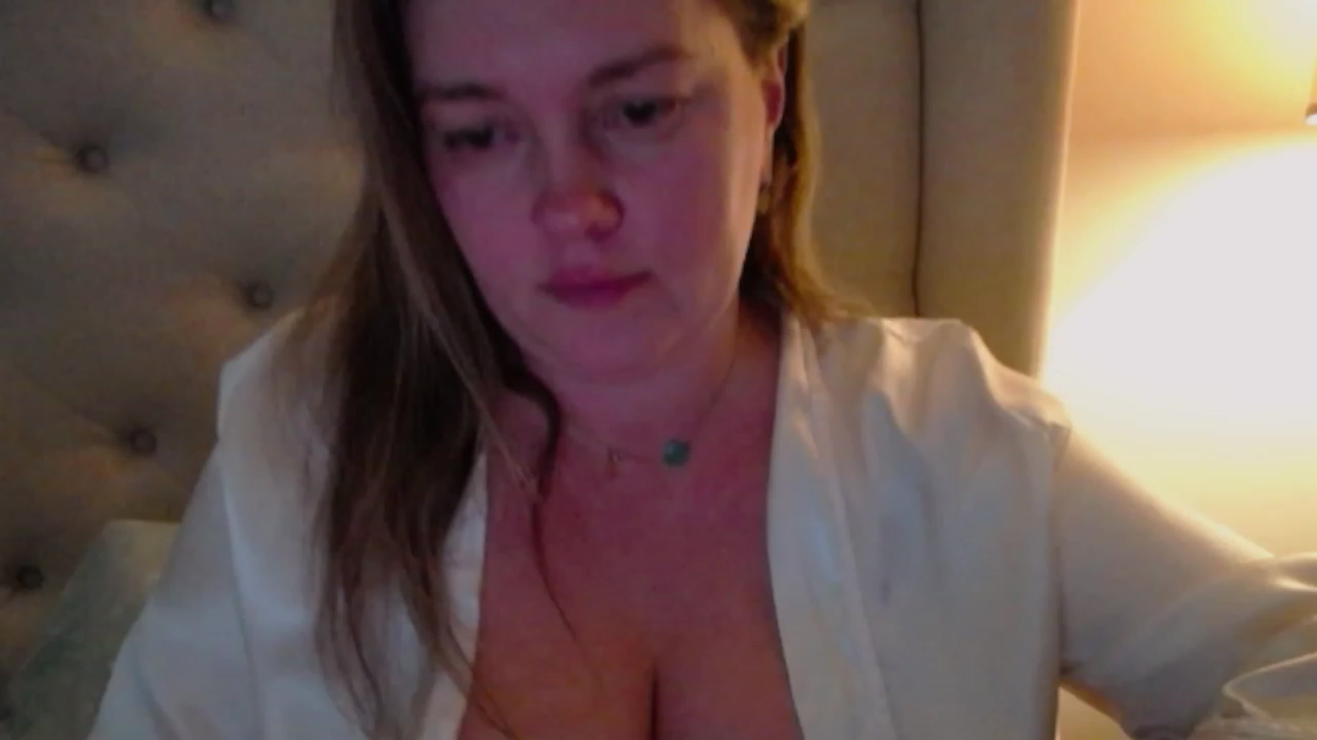Gallery image thumbnail from J0llye's myfreecams stream on, 12/02/2023, 21:02 image 6 of 20