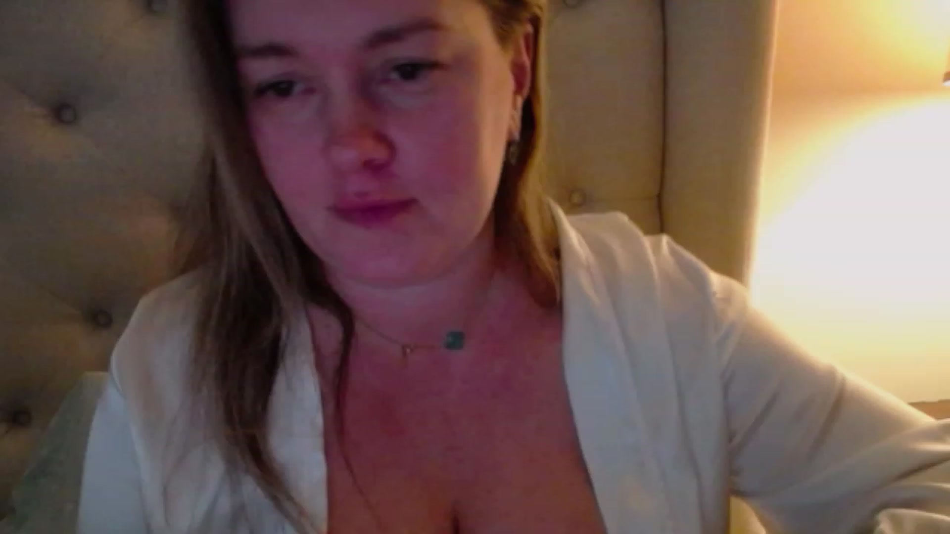 Gallery image thumbnail from J0llye's myfreecams stream on, 12/02/2023, 21:02 image 3 of 20