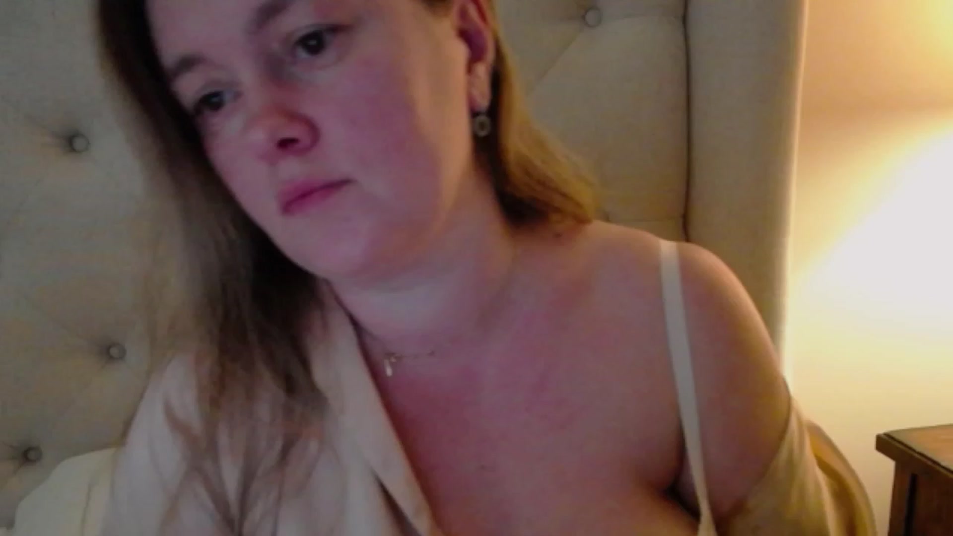 Gallery image thumbnail from J0llye's myfreecams stream on, 12/06/2023, 20:54 image 8 of 20