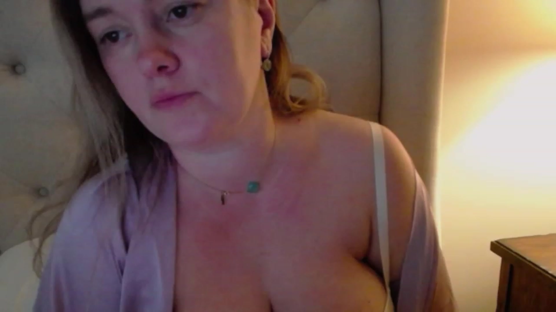 Gallery image thumbnail from J0llye's myfreecams stream on, 12/07/2023, 17:54 image 19 of 20