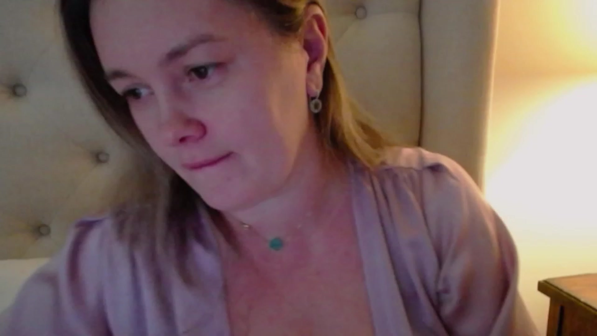 Gallery image thumbnail from J0llye's myfreecams stream on, 12/10/2023, 21:31 image 8 of 20