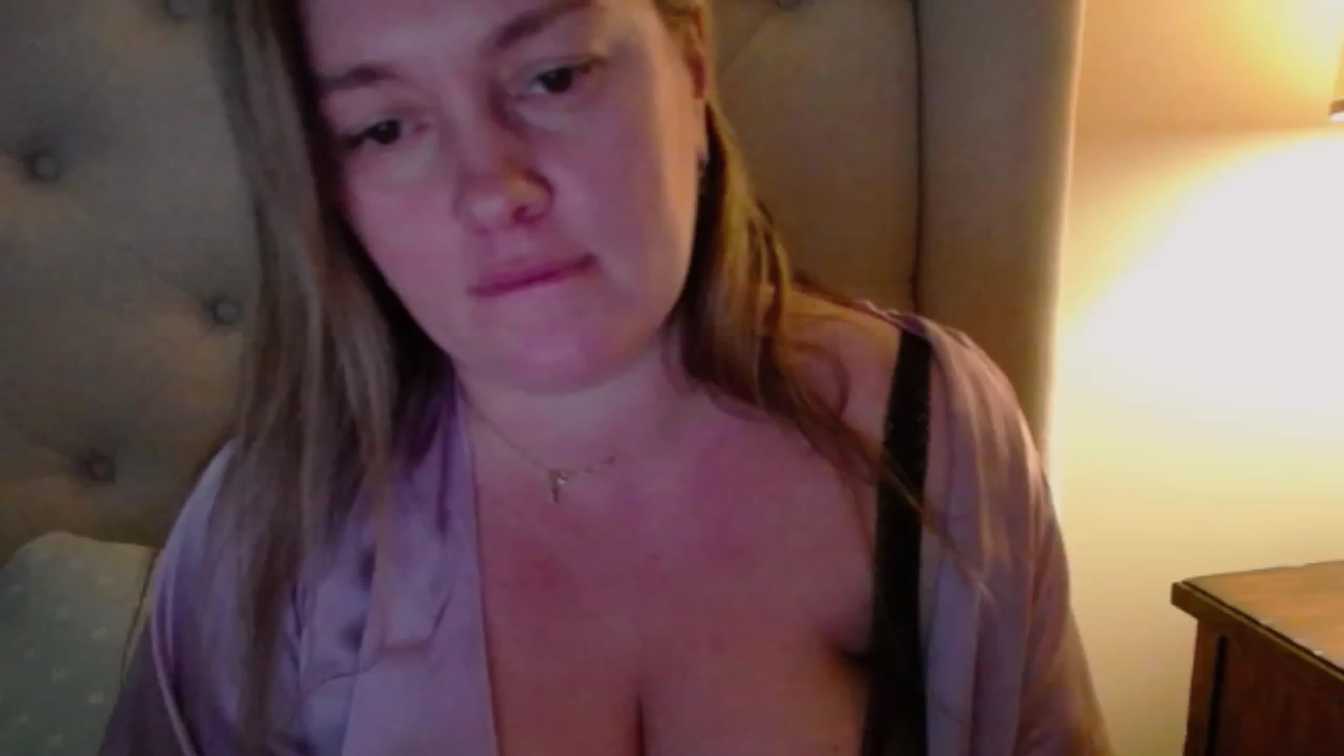 Gallery image thumbnail from J0llye's myfreecams stream on, 12/12/2023, 20:50 image 15 of 20