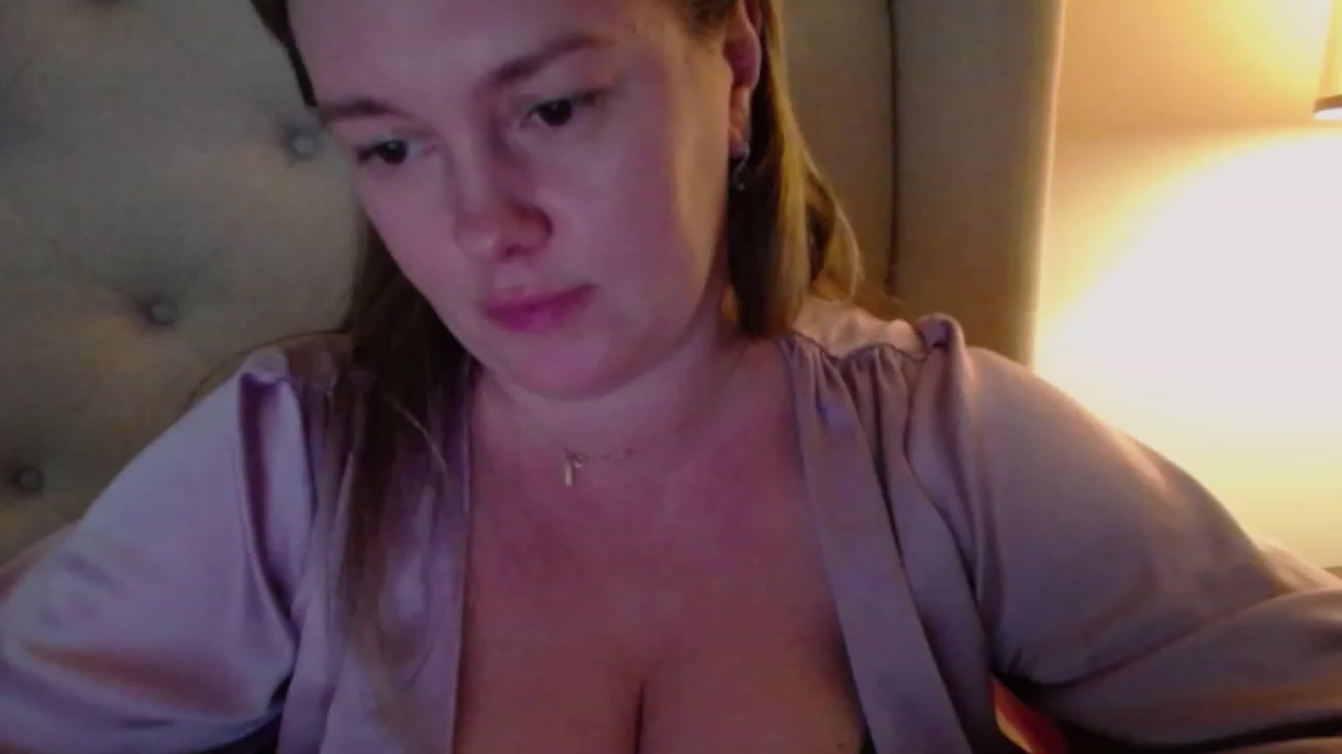 Gallery image thumbnail from J0llye's myfreecams stream on, 12/12/2023, 20:50 image 20 of 20
