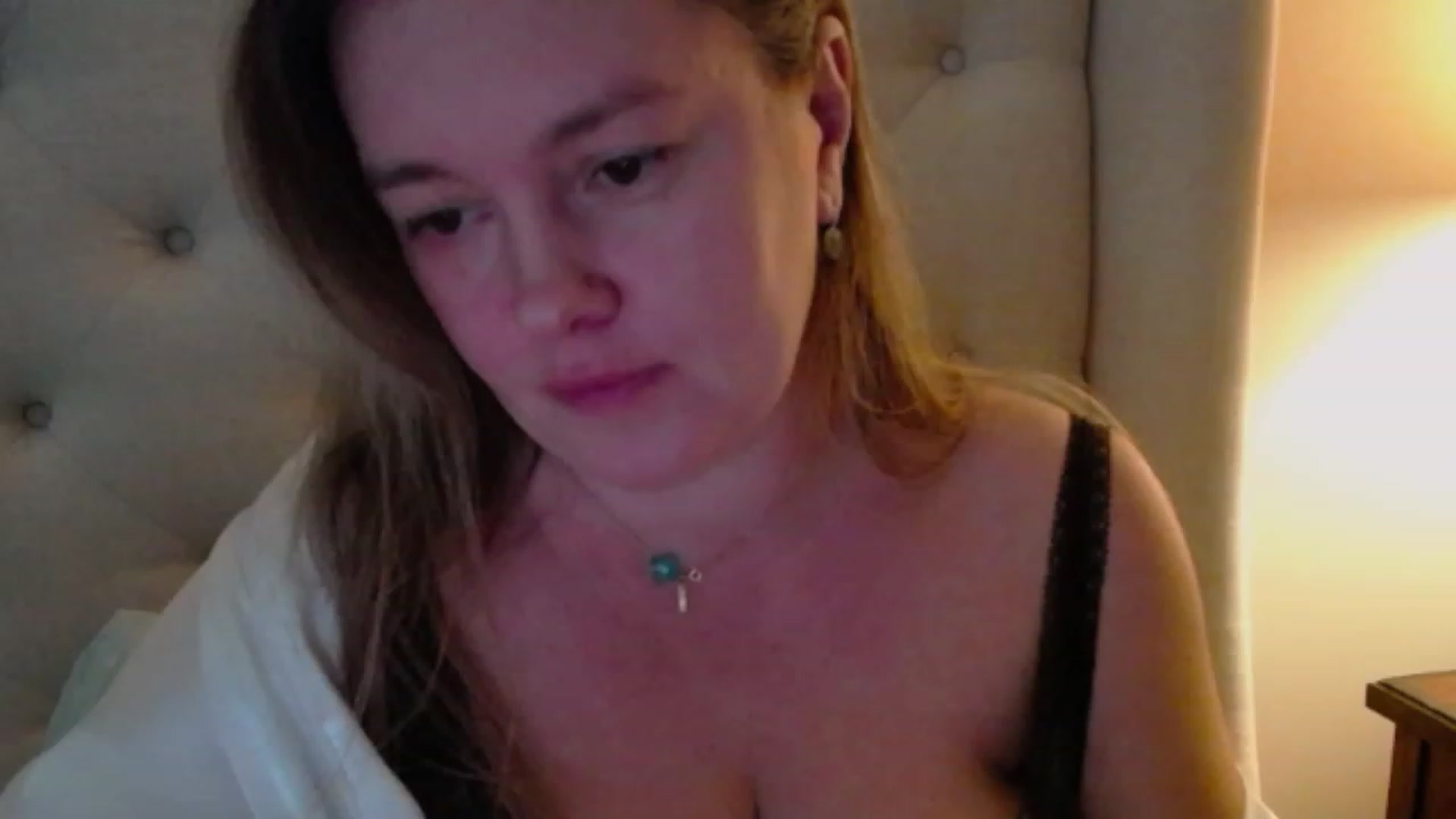 Gallery image thumbnail from J0llye's myfreecams stream on, 12/13/2023, 17:48 image 7 of 20