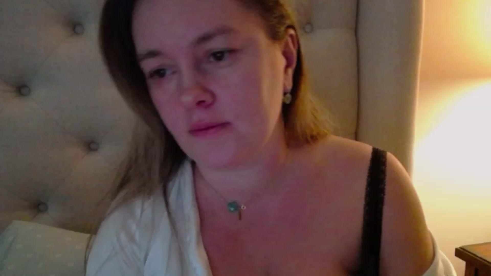 Gallery image thumbnail from J0llye's myfreecams stream on, 12/13/2023, 17:48 image 19 of 20