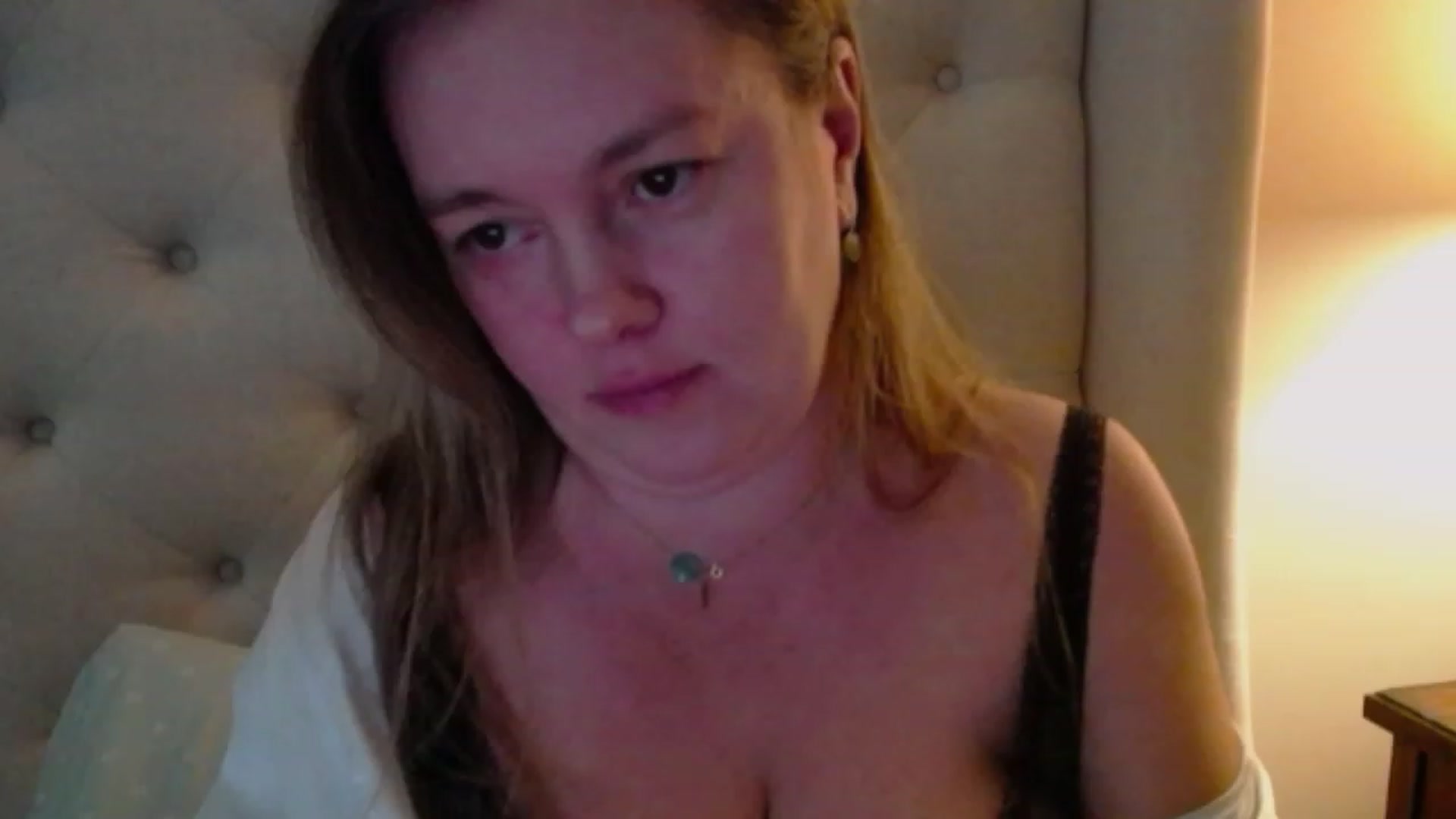 Gallery image thumbnail from J0llye's myfreecams stream on, 12/13/2023, 17:48 image 10 of 20