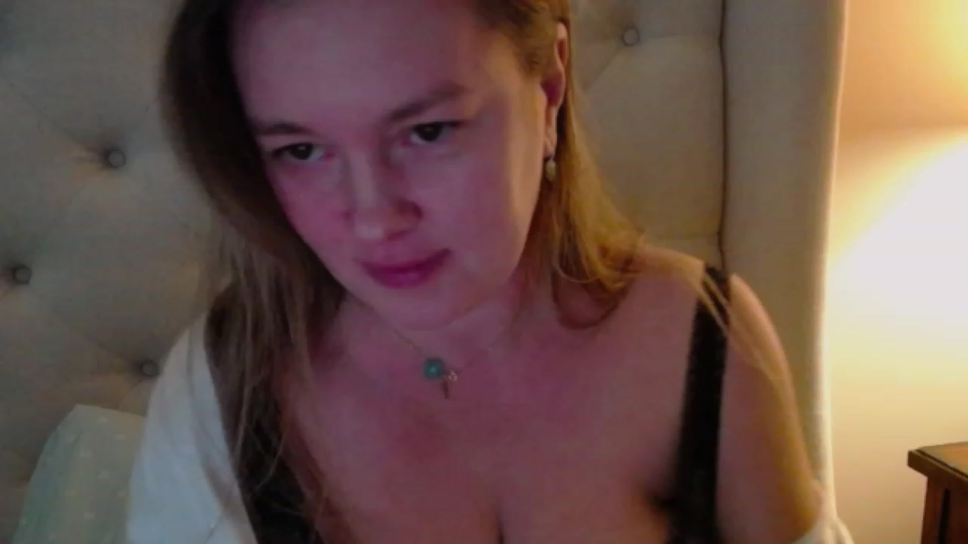 Gallery image thumbnail from J0llye's myfreecams stream on, 12/13/2023, 17:48 image 9 of 20