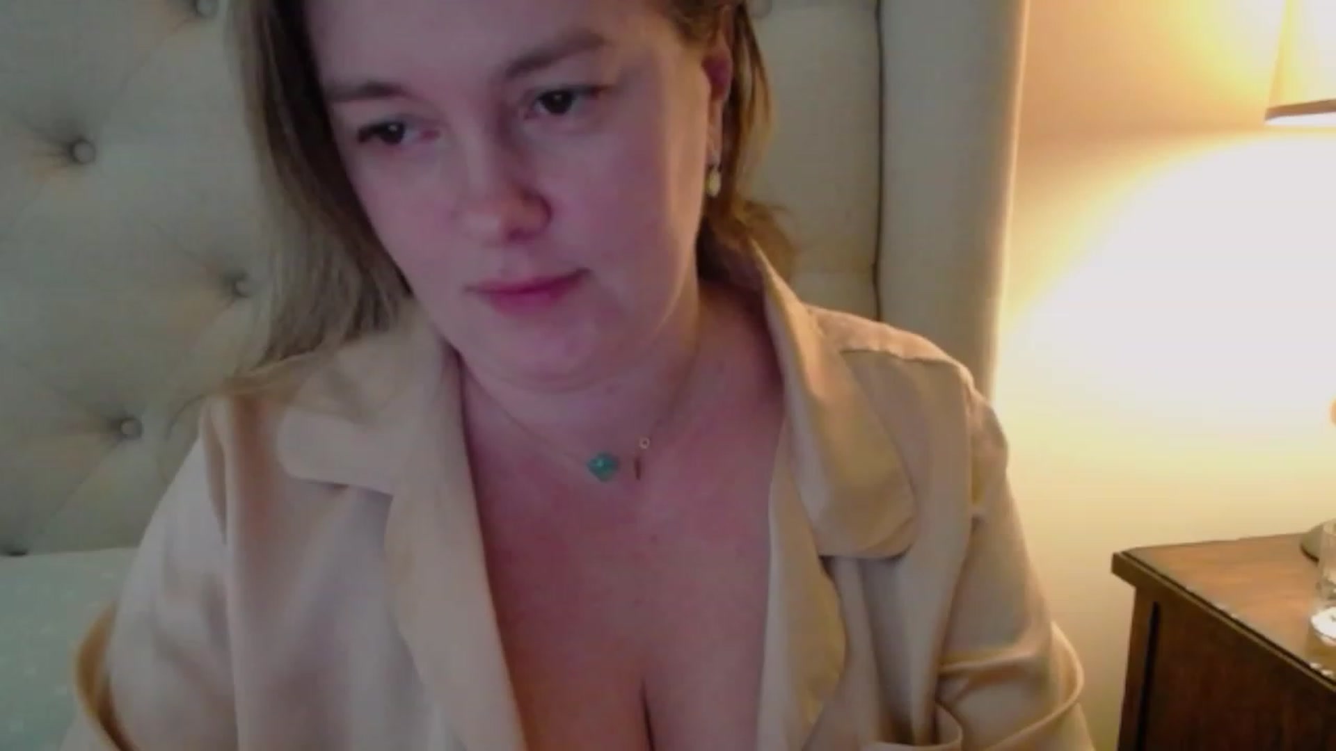 Gallery image thumbnail from J0llye's myfreecams stream on, 12/14/2023, 17:26 image 10 of 20