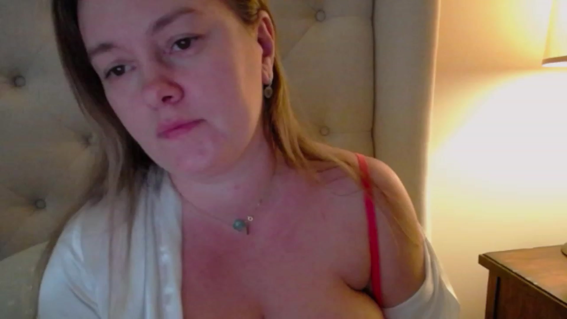 Gallery image thumbnail from J0llye's myfreecams stream on, 12/14/2023, 20:12 image 16 of 20