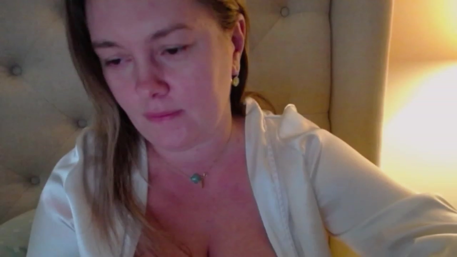 Gallery image thumbnail from J0llye's myfreecams stream on, 12/14/2023, 20:45 image 19 of 20