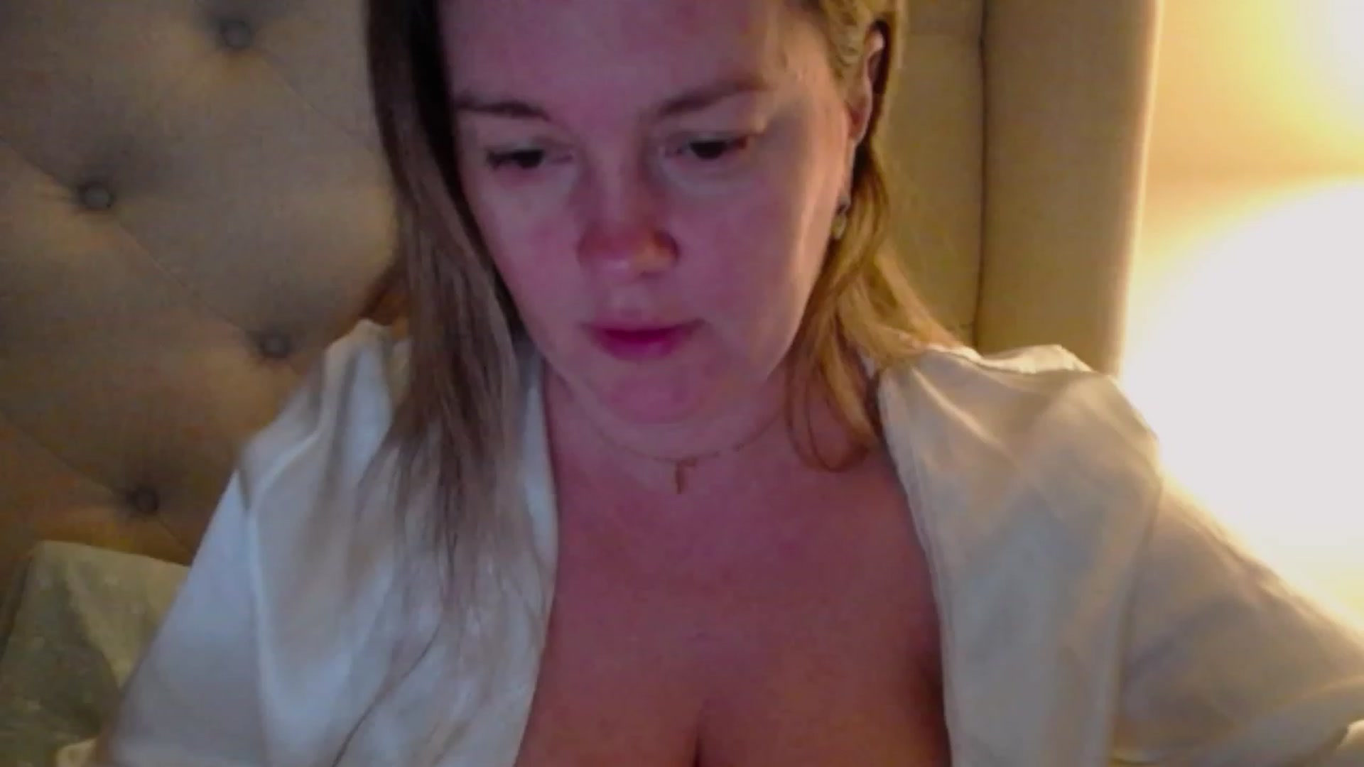 Gallery image thumbnail from J0llye's myfreecams stream on, 12/15/2023, 04:25 image 5 of 20