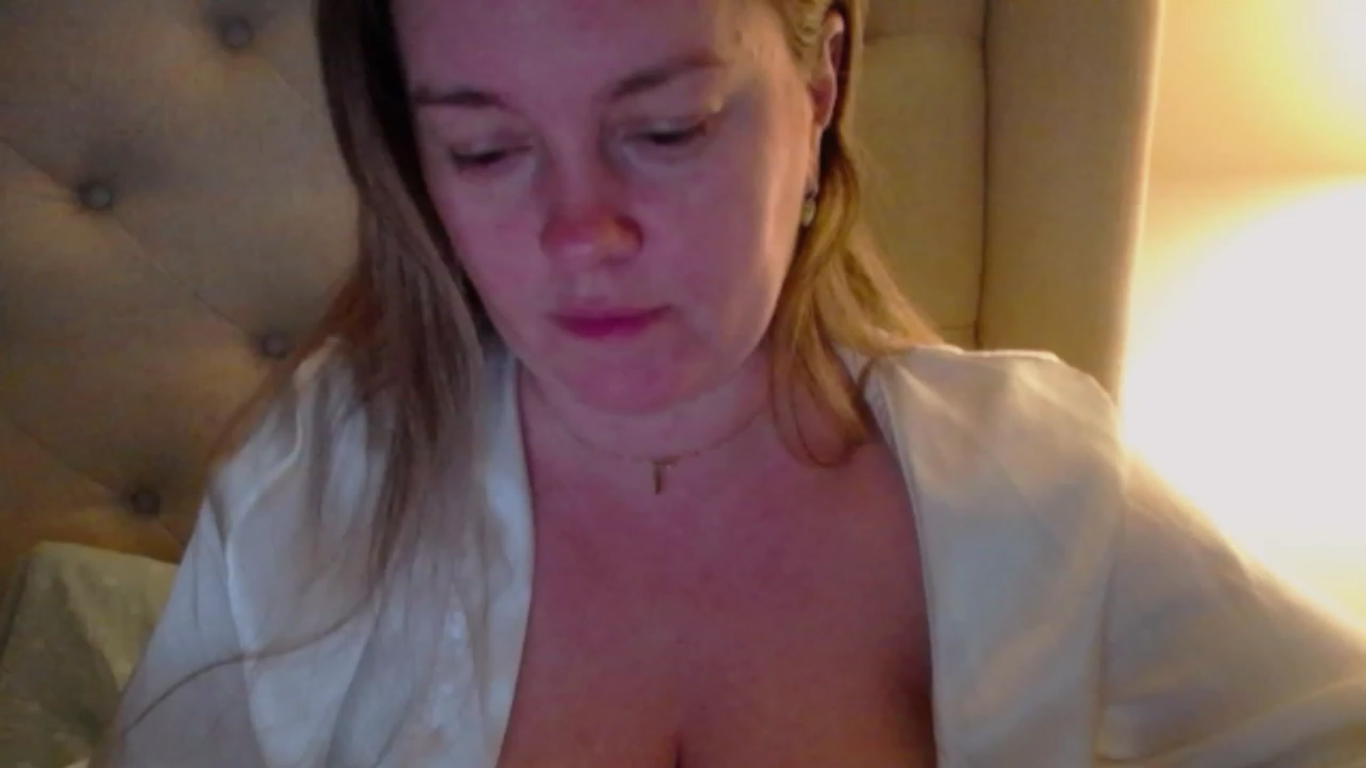 Gallery image thumbnail from J0llye's myfreecams stream on, 12/15/2023, 04:25 image 2 of 20