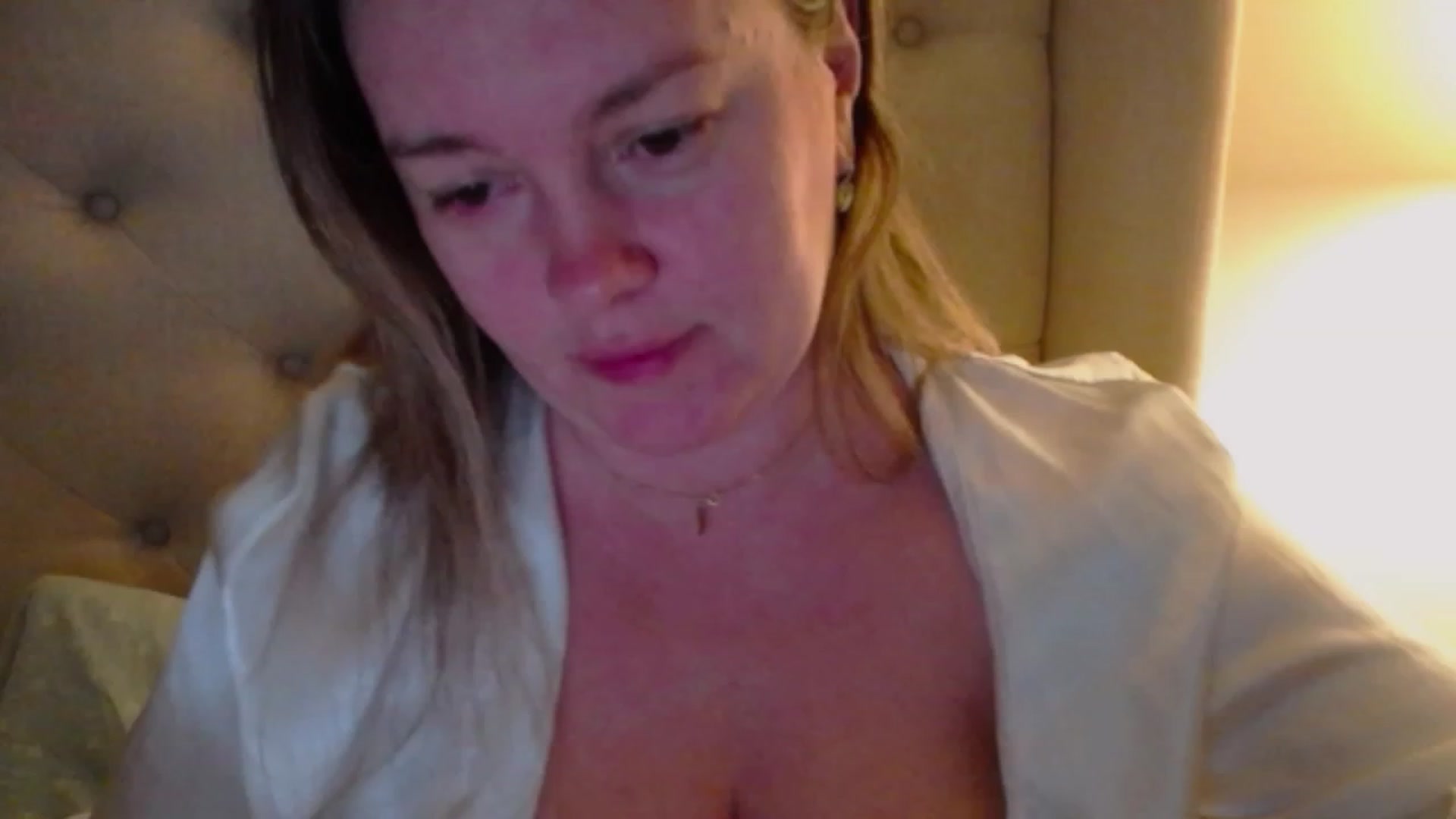 Gallery image thumbnail from J0llye's myfreecams stream on, 12/15/2023, 04:25 image 4 of 20