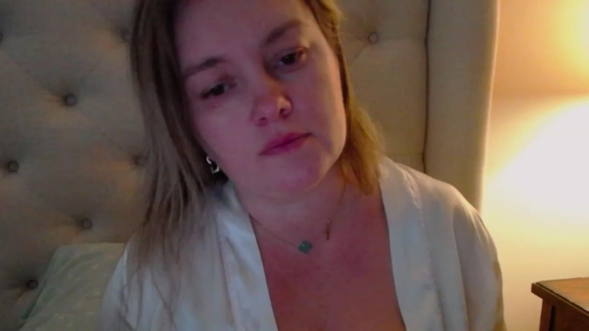 Gallery image thumbnail from J0llye's myfreecams stream on, 12/15/2023, 20:20 image 15 of 20