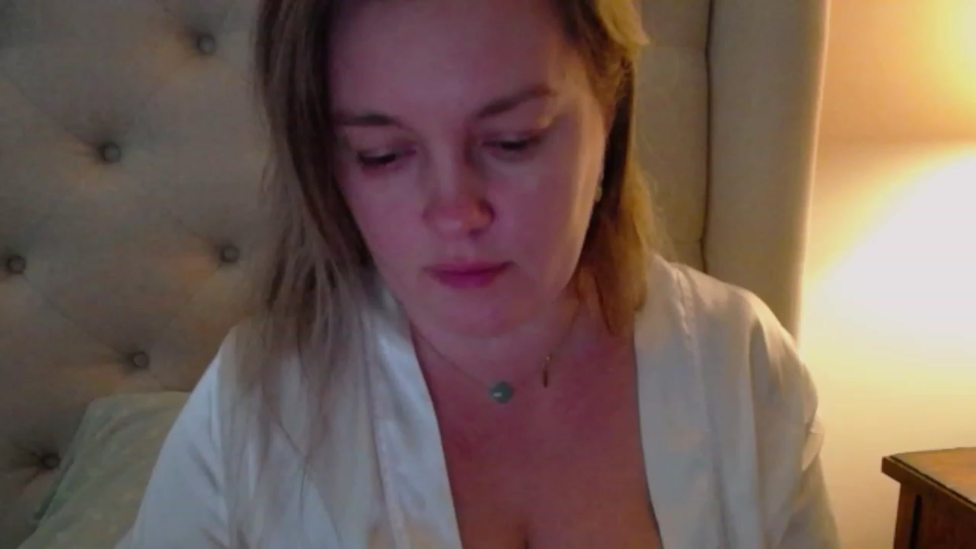 Gallery image thumbnail from J0llye's myfreecams stream on, 12/15/2023, 20:20 image 16 of 20