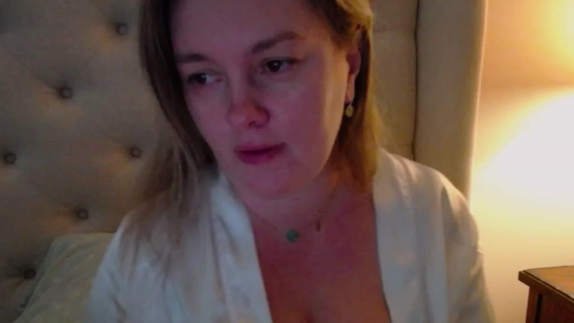 Gallery image thumbnail from J0llye's myfreecams stream on, 12/15/2023, 20:20 image 9 of 20