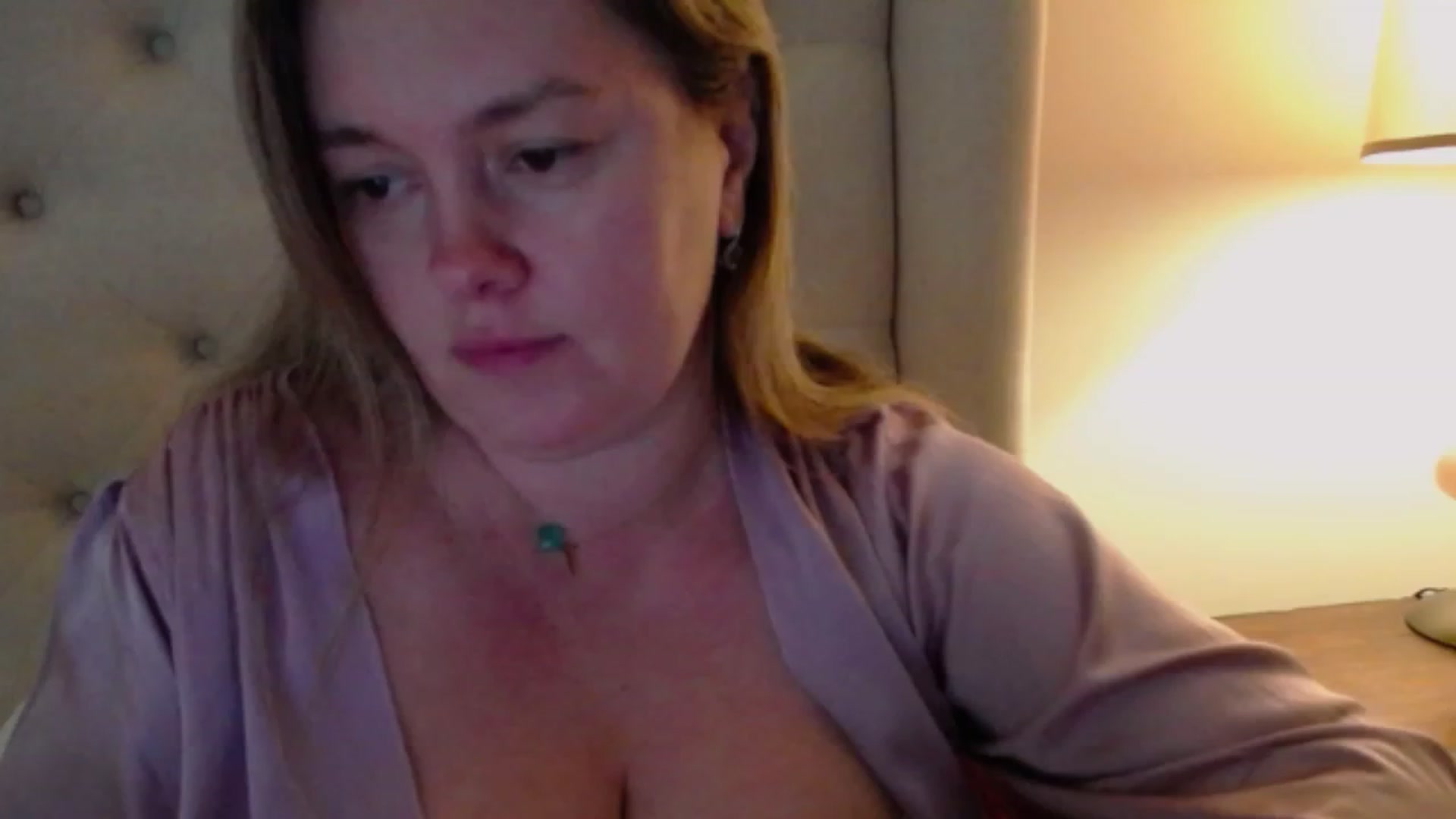 Gallery image thumbnail from J0llye's myfreecams stream on, 12/19/2023, 20:43 image 11 of 20