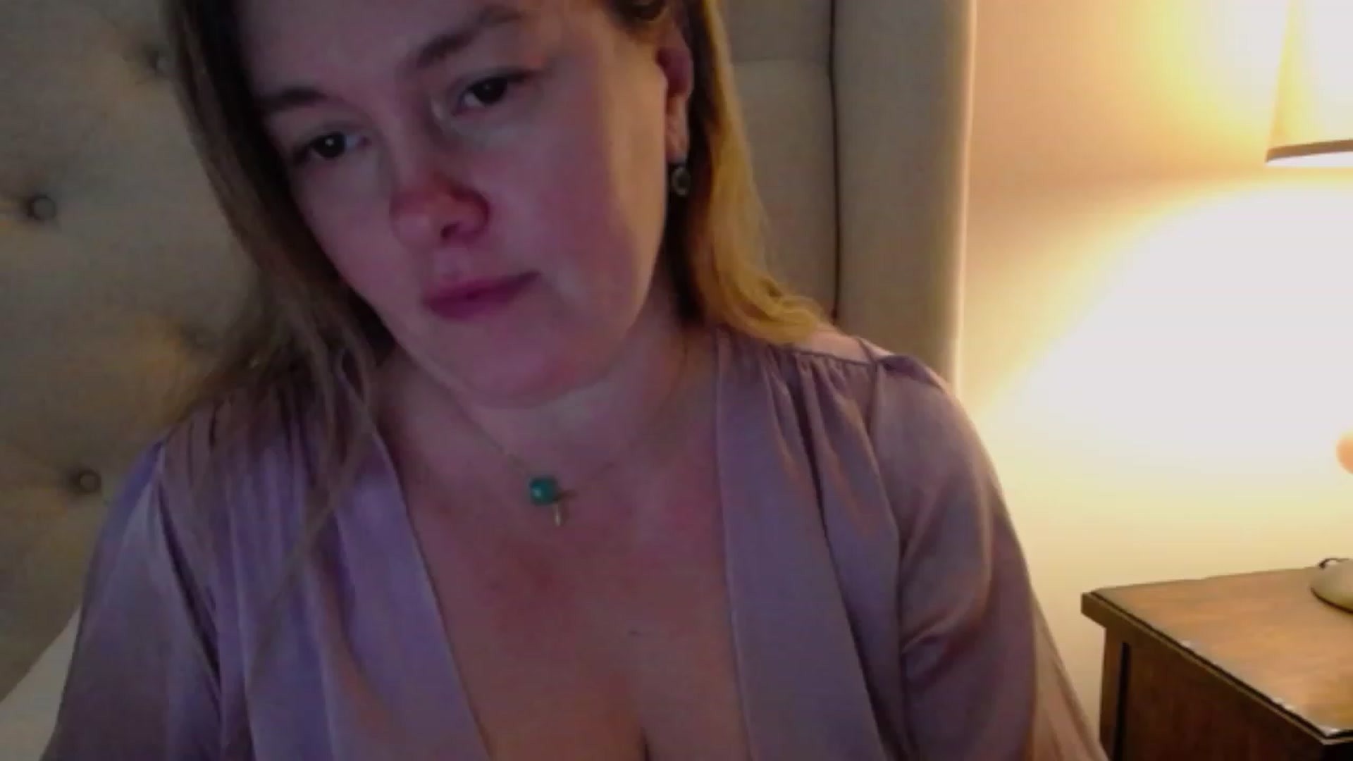 Gallery image thumbnail from J0llye's myfreecams stream on, 12/19/2023, 20:43 image 2 of 20