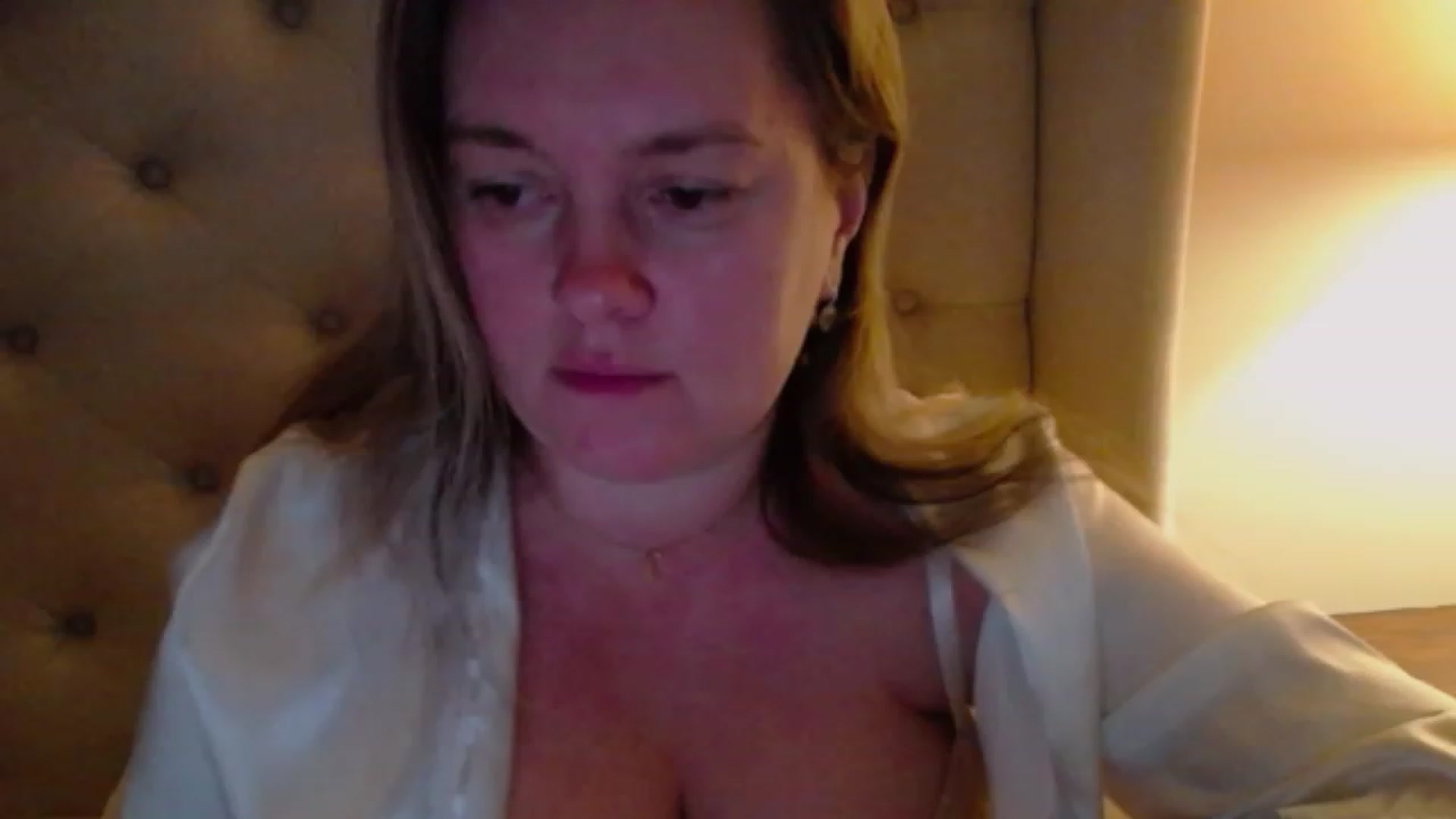 Gallery image thumbnail from J0llye's myfreecams stream on, 12/21/2023, 05:08 image 6 of 20