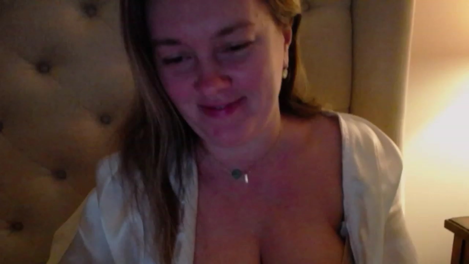 Gallery image thumbnail from J0llye's myfreecams stream on, 12/21/2023, 05:08 image 9 of 20