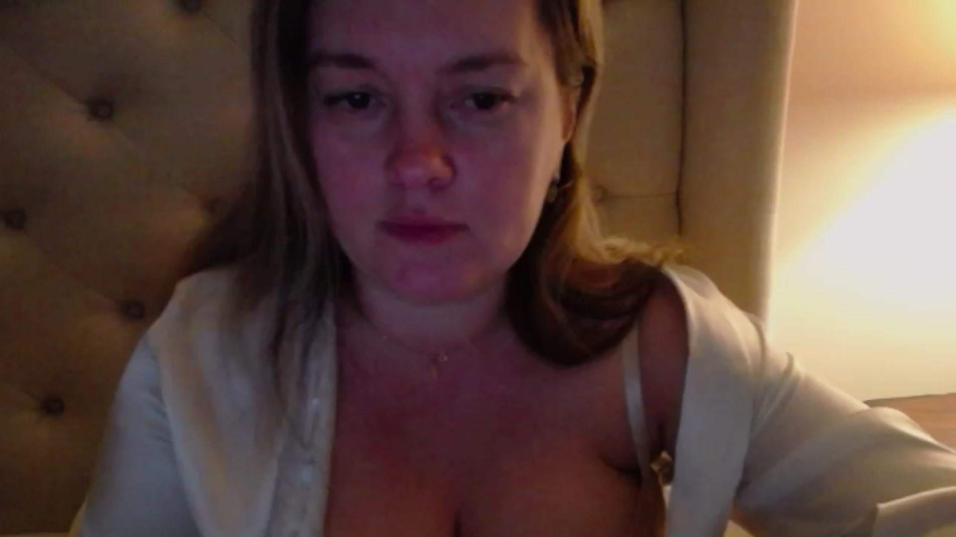 Gallery image thumbnail from J0llye's myfreecams stream on, 12/21/2023, 05:08 image 1 of 20