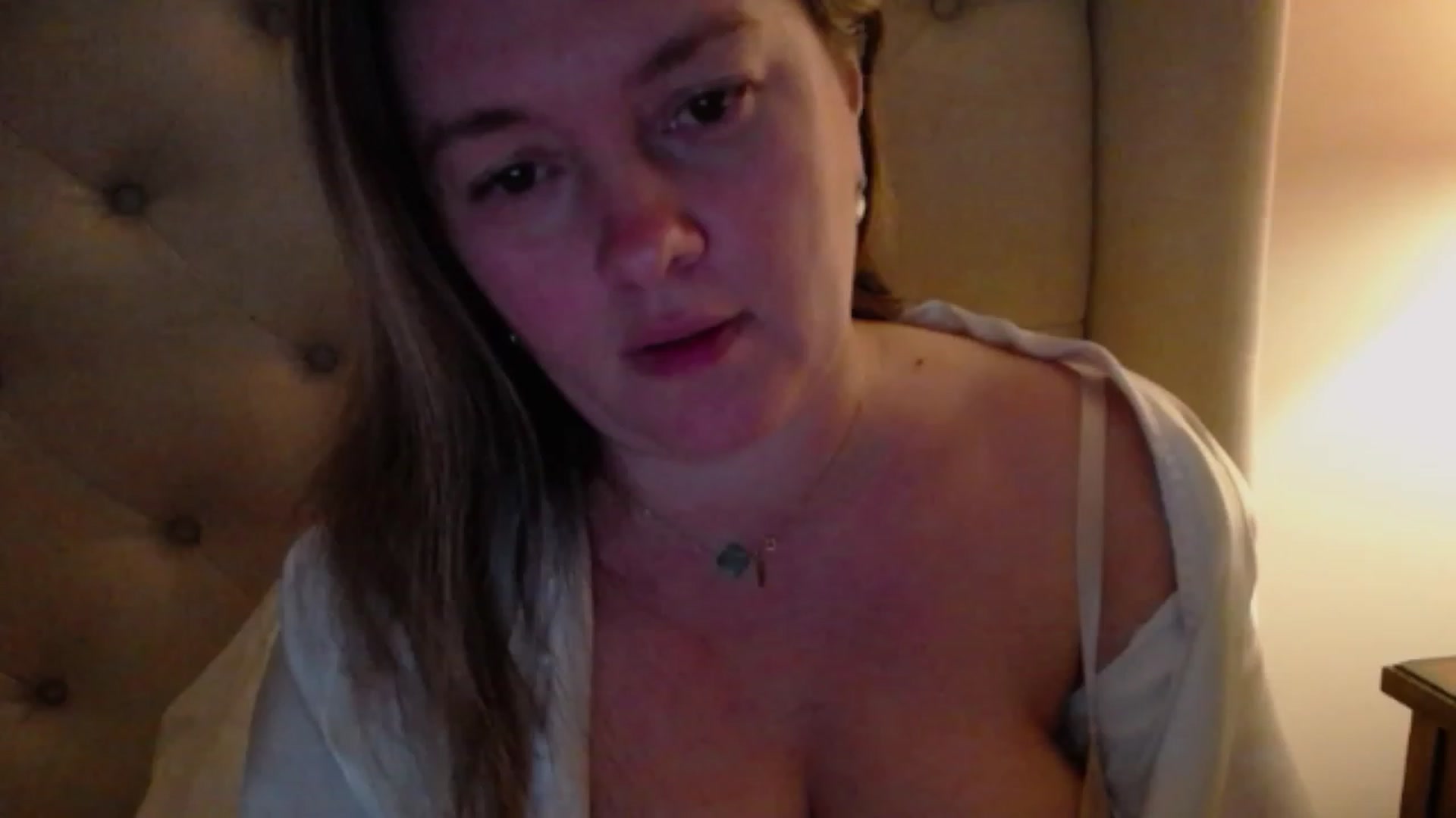 Gallery image thumbnail from J0llye's myfreecams stream on, 12/21/2023, 05:08 image 10 of 20