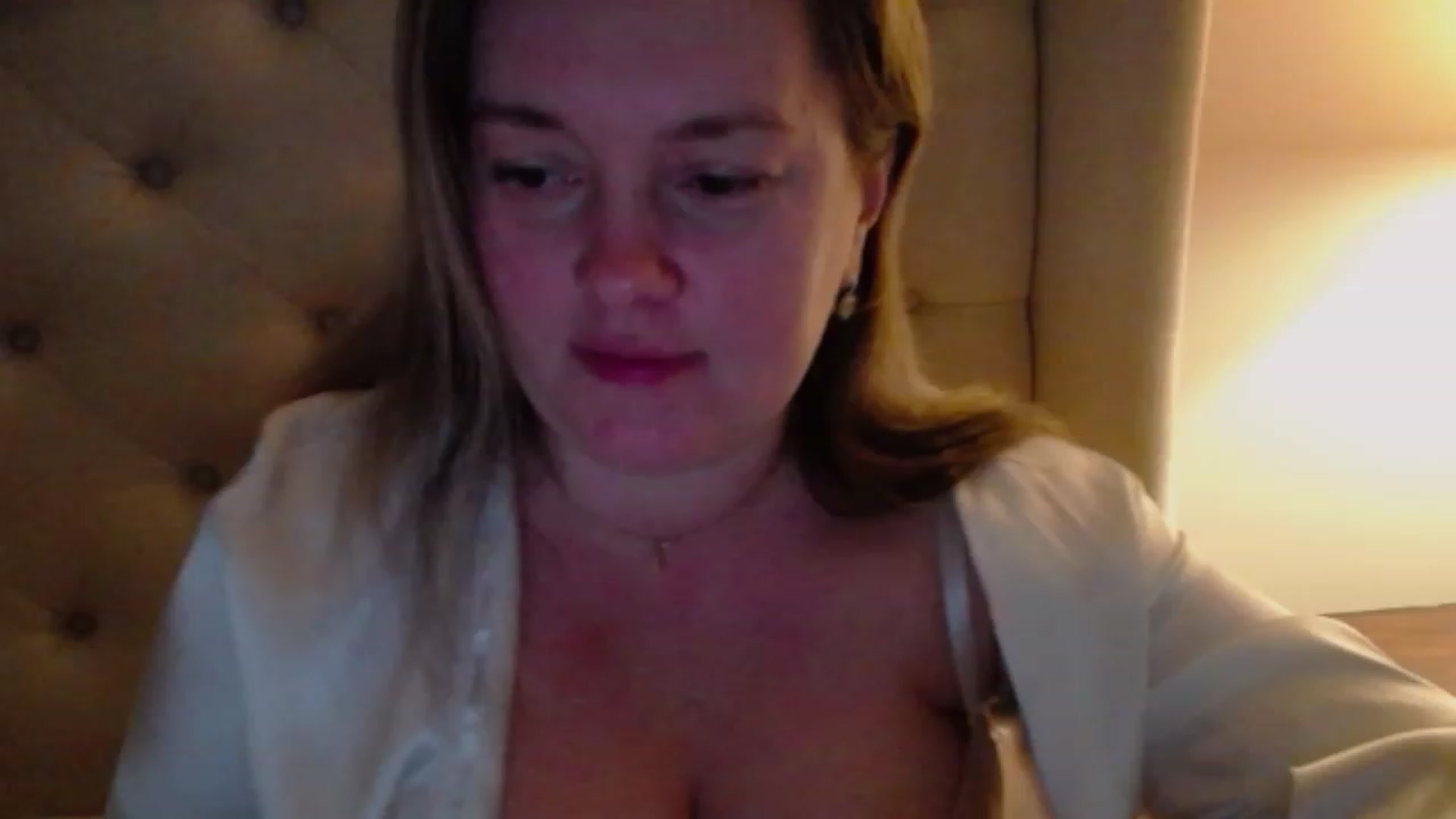Gallery image thumbnail from J0llye's myfreecams stream on, 12/21/2023, 05:08 image 4 of 20