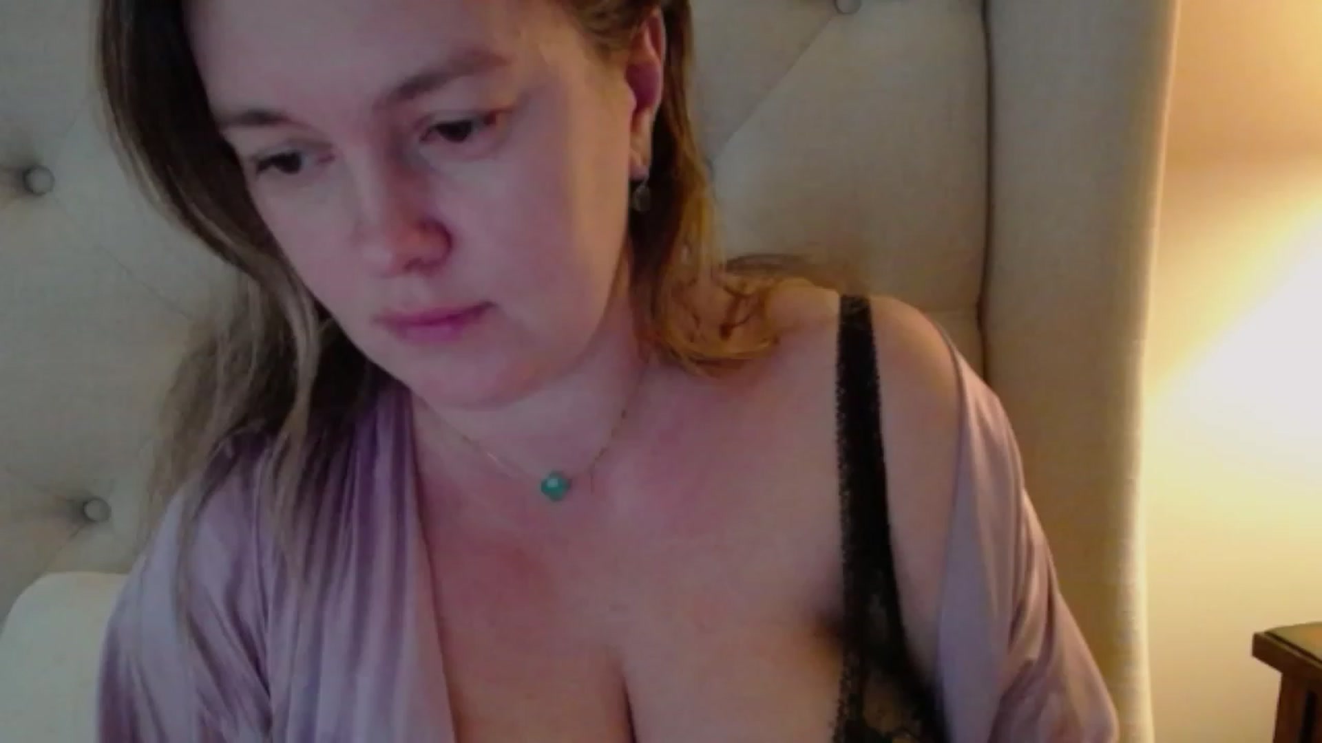 Gallery image thumbnail from J0llye's myfreecams stream on, 12/21/2023, 17:29 image 14 of 20