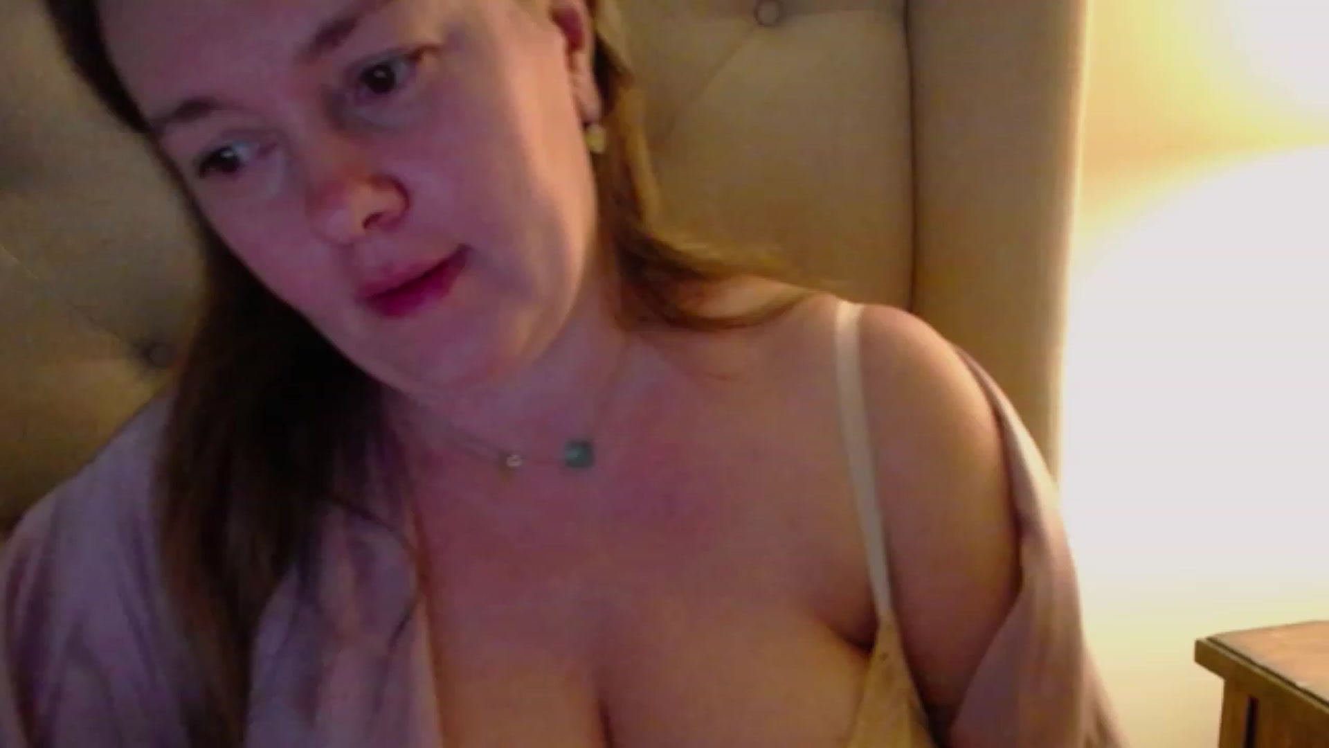 Gallery image thumbnail from J0llye's myfreecams stream on, 12/30/2023, 04:58 image 14 of 20
