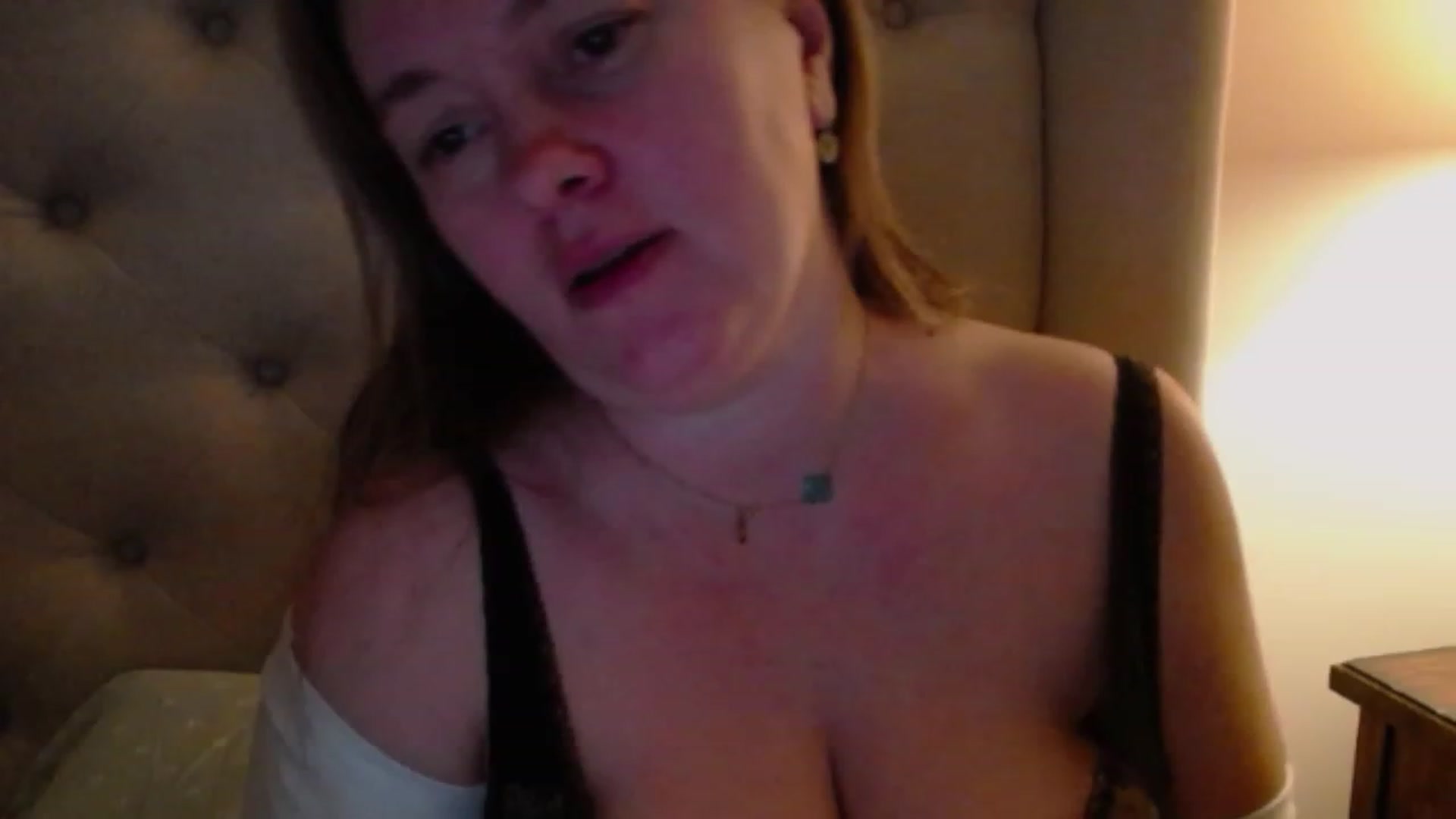 Gallery image thumbnail from J0llye's myfreecams stream on, 12/31/2023, 05:35 image 4 of 20
