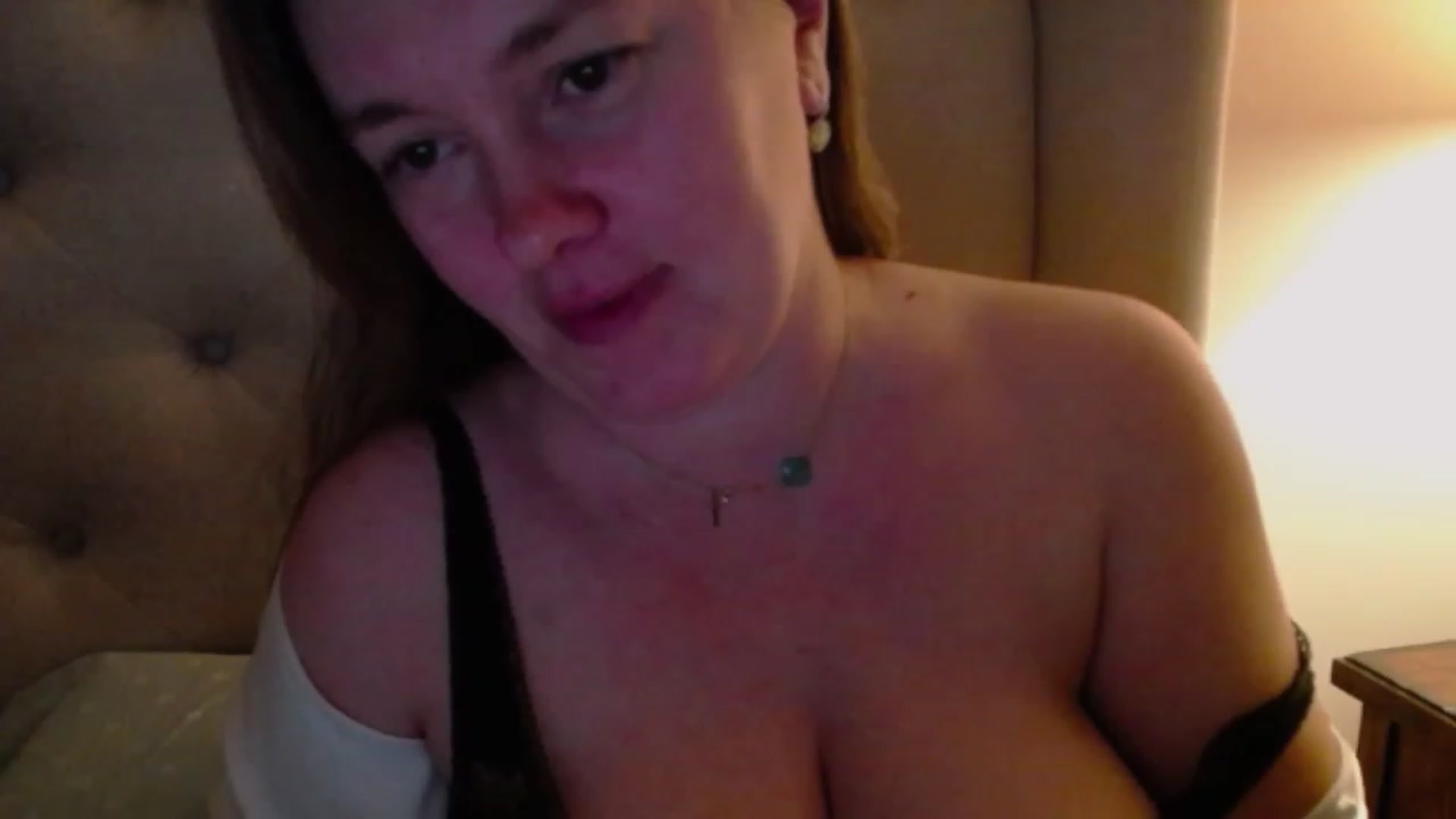 Gallery image thumbnail from J0llye's myfreecams stream on, 12/31/2023, 05:35 image 13 of 20