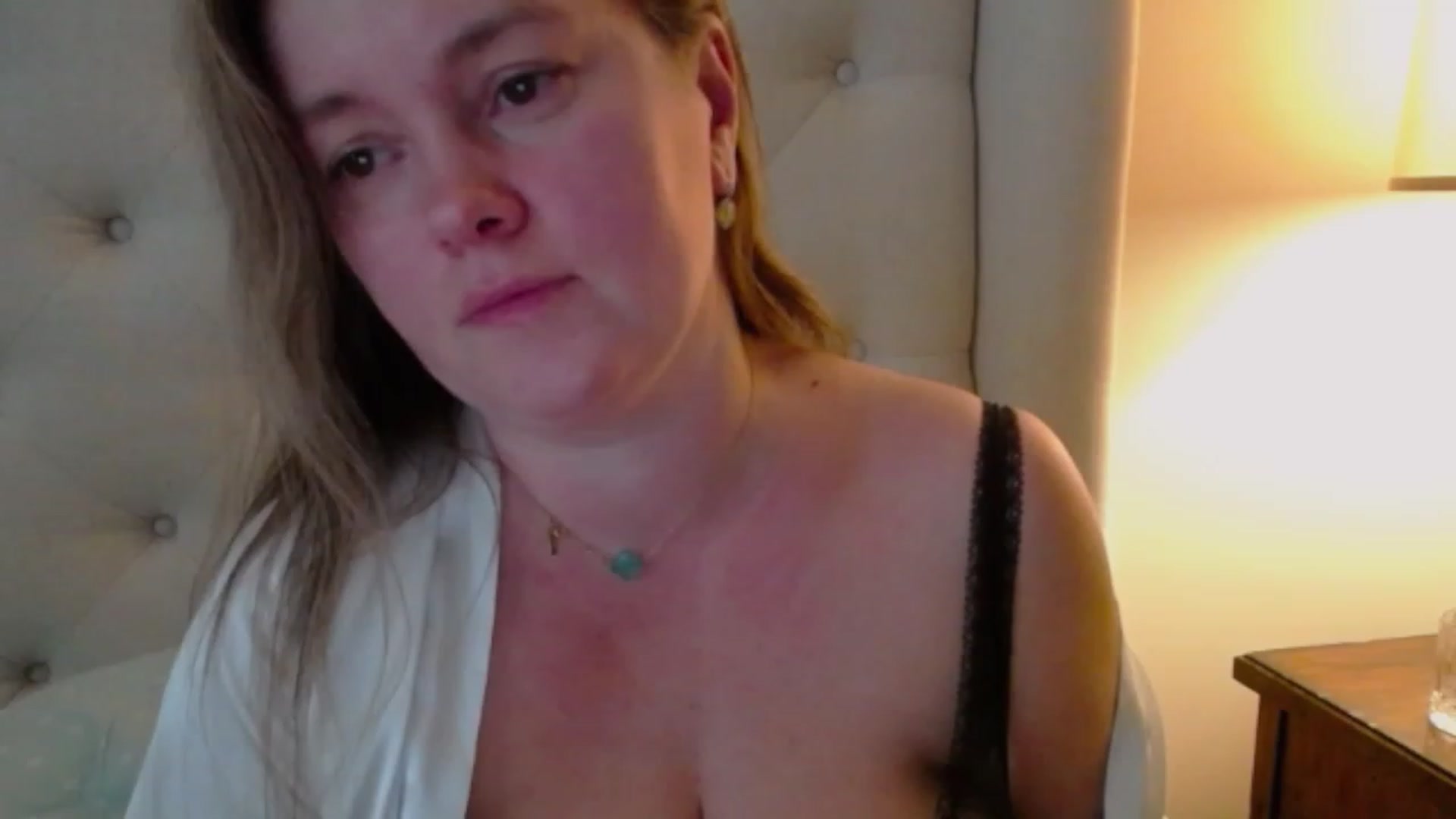 Gallery image thumbnail from J0llye's myfreecams stream on, 01/02/2024, 21:21 image 1 of 20