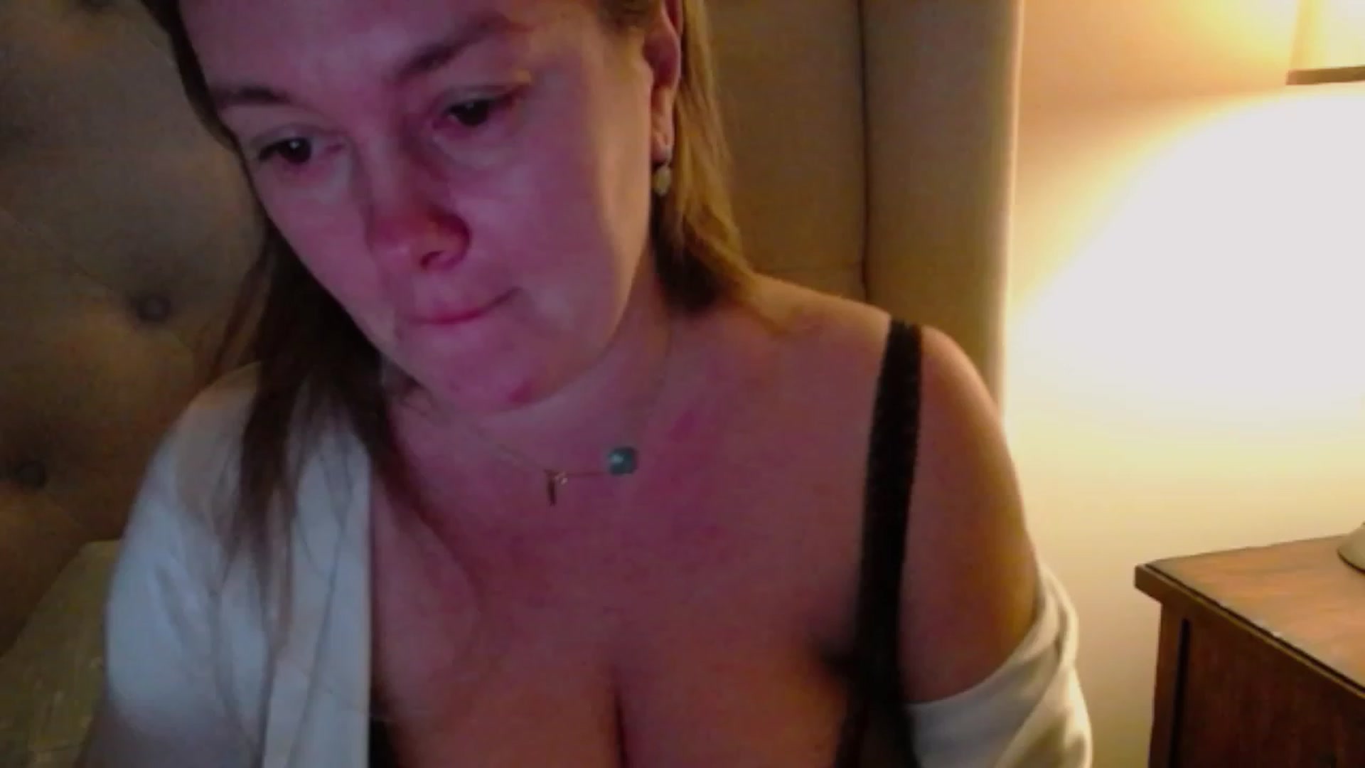 Gallery image thumbnail from J0llye's myfreecams stream on, 01/03/2024, 04:42 image 15 of 20